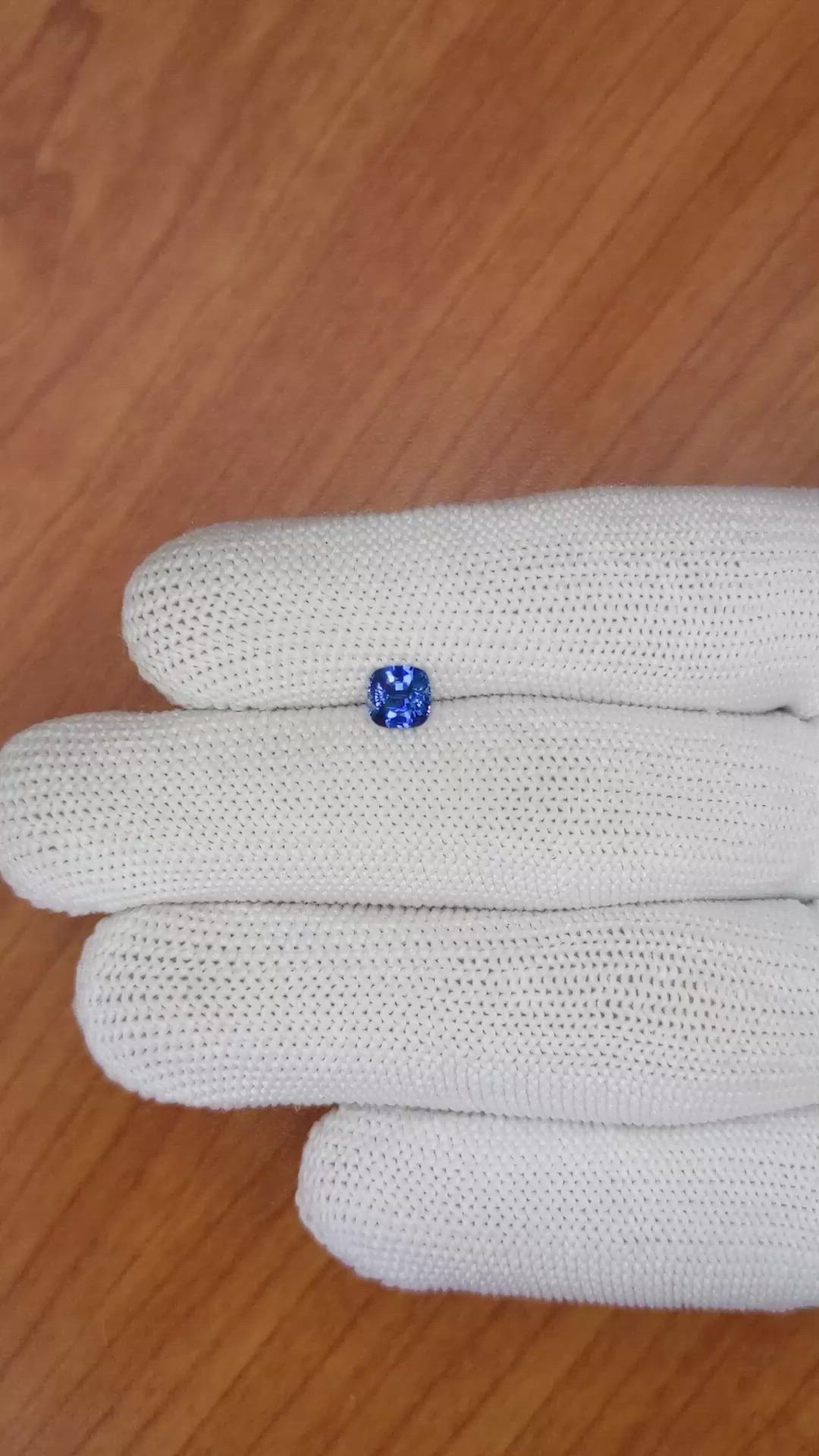 0.65 Ct. Blue Sapphire from Ceylon (Sri Lanka) Size Video