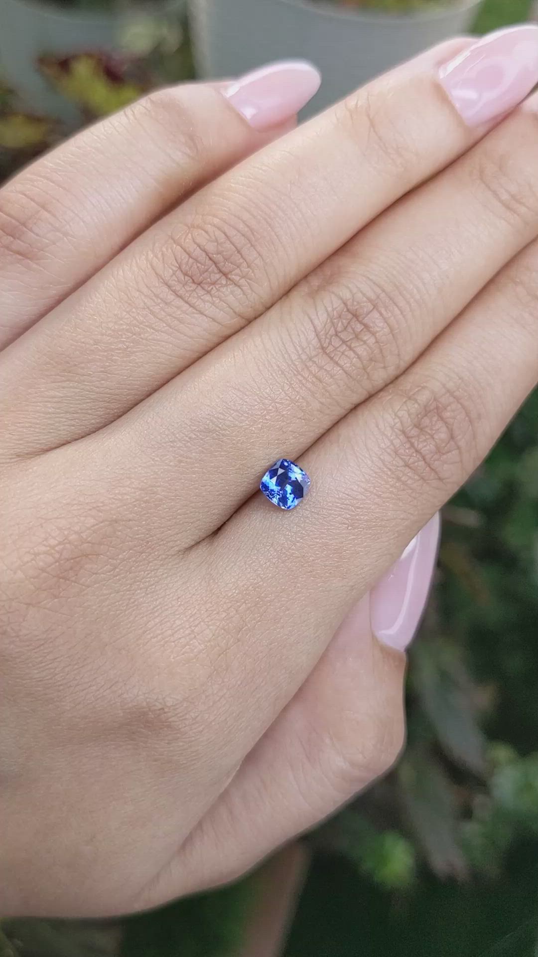 0.65 Ct. Blue Sapphire from Ceylon (Sri Lanka) Size Video