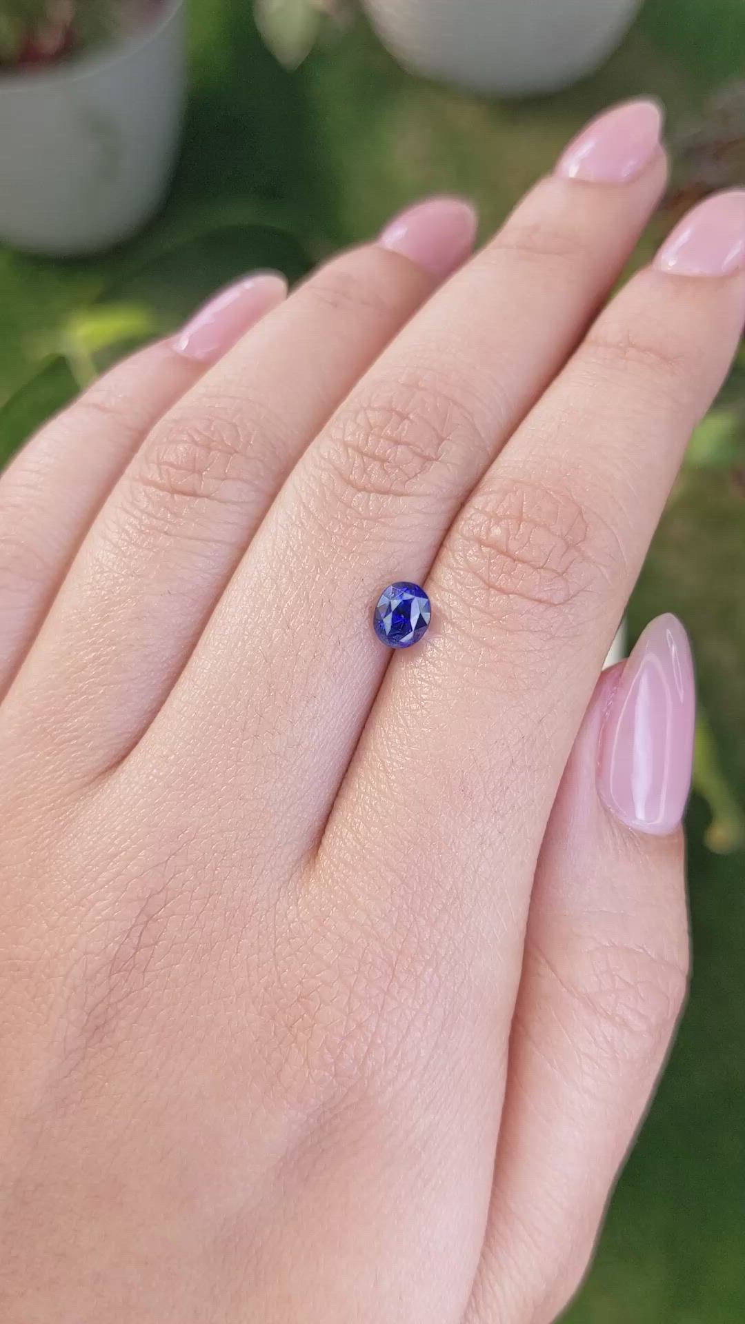 1.03 Ct. Blue Sapphire from Ceylon (Sri Lanka) Size Video