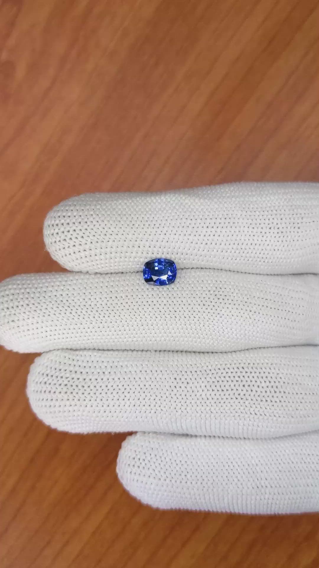 1.09 Ct. Blue Sapphire from Ceylon (Sri Lanka) Size Video
