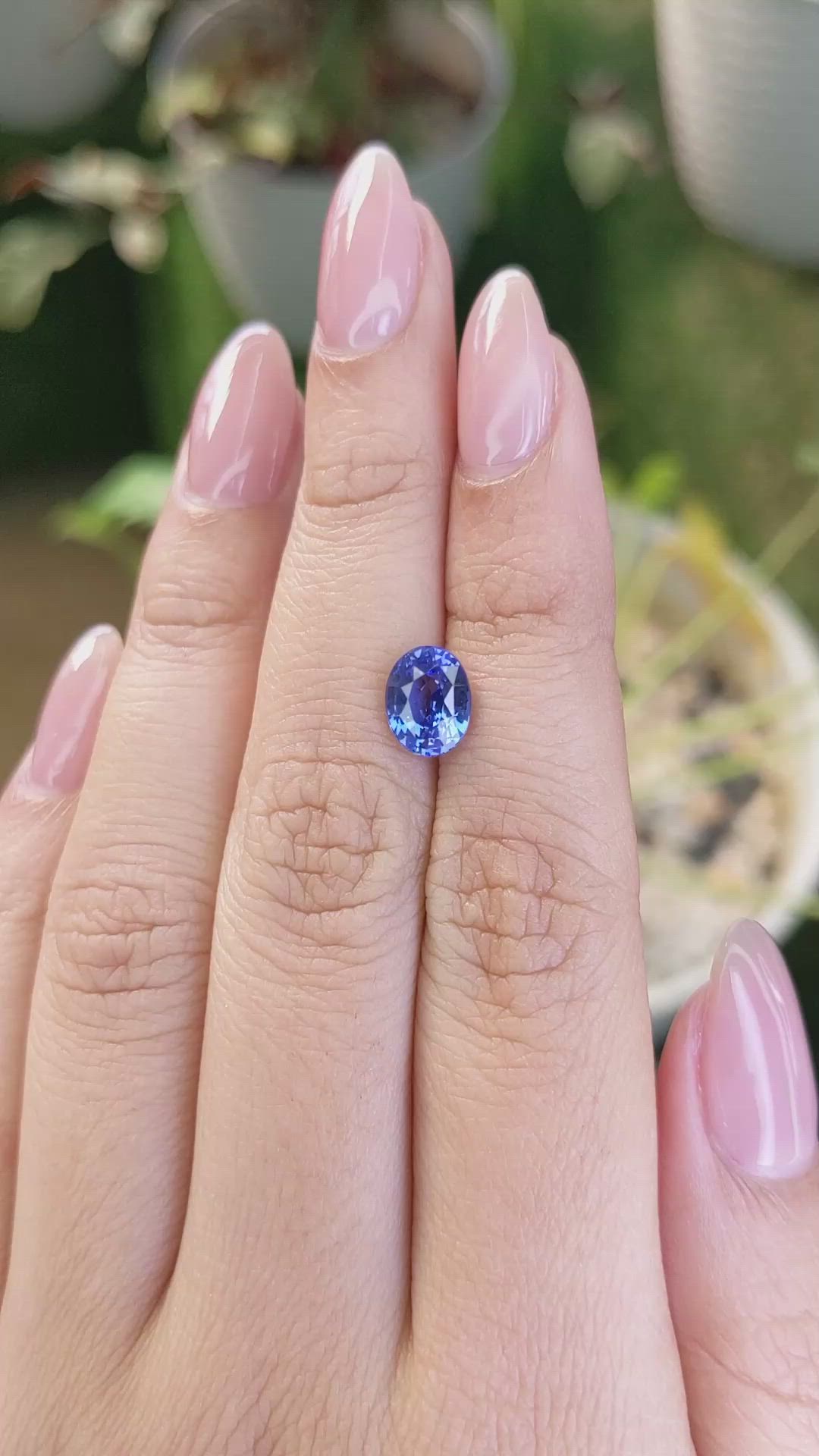 2.10 Ct. Blue Sapphire from Ceylon (Sri Lanka) Size Video