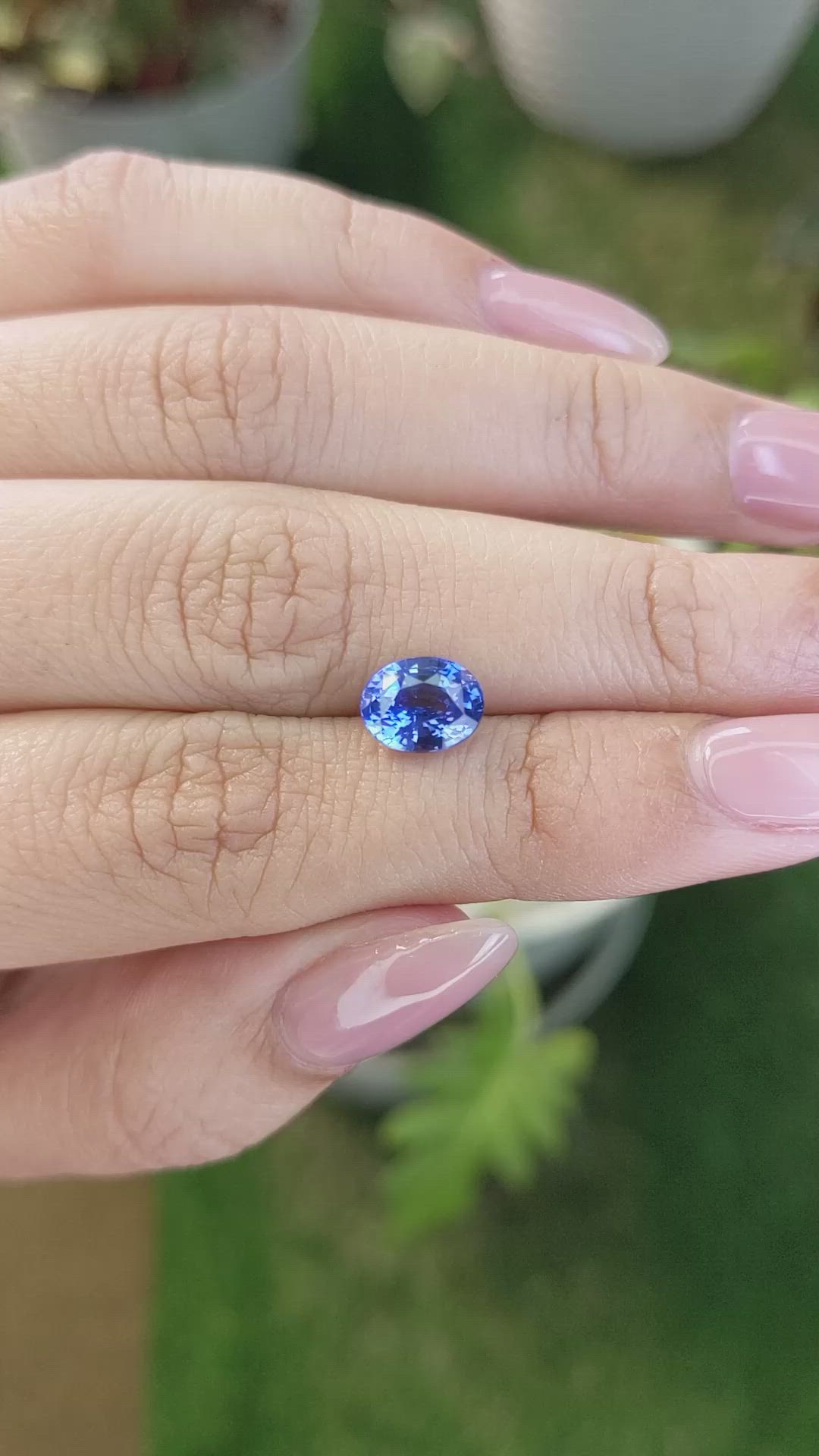 2.10 Ct. Blue Sapphire from Ceylon (Sri Lanka) Size Video