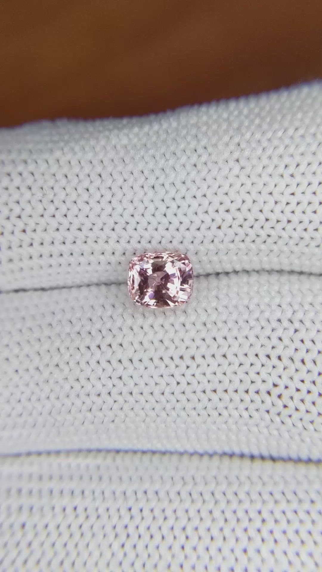 1.26 Ct. Padparadscha Sapphire from Ceylon (Sri Lanka) Size Video