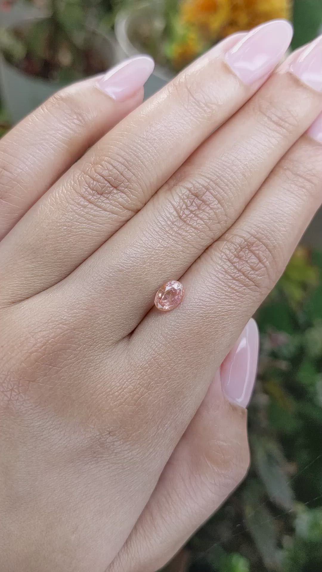 1.20 Ct. Padparadscha Sapphire from Ceylon (Sri Lanka) Size Video