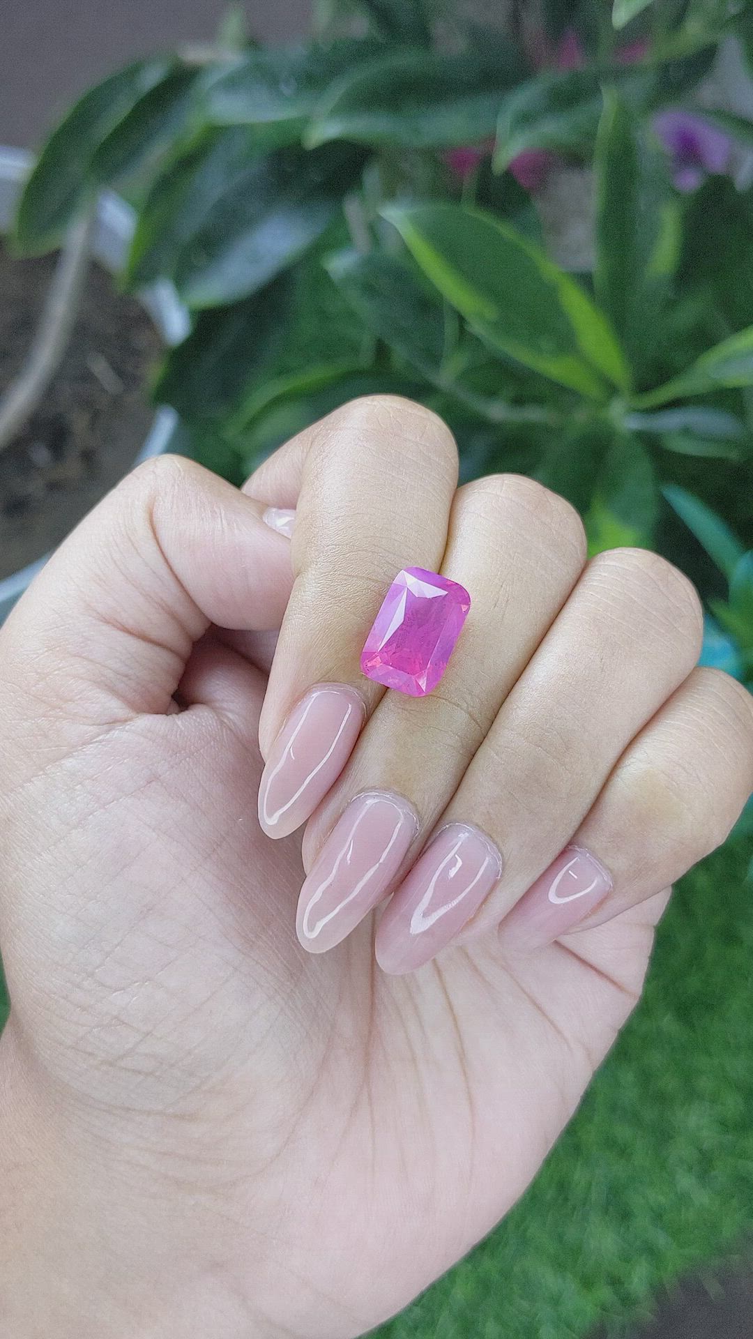 7.55 Ct. Pink Sapphire from Ceylon (Sri Lanka) Size Video