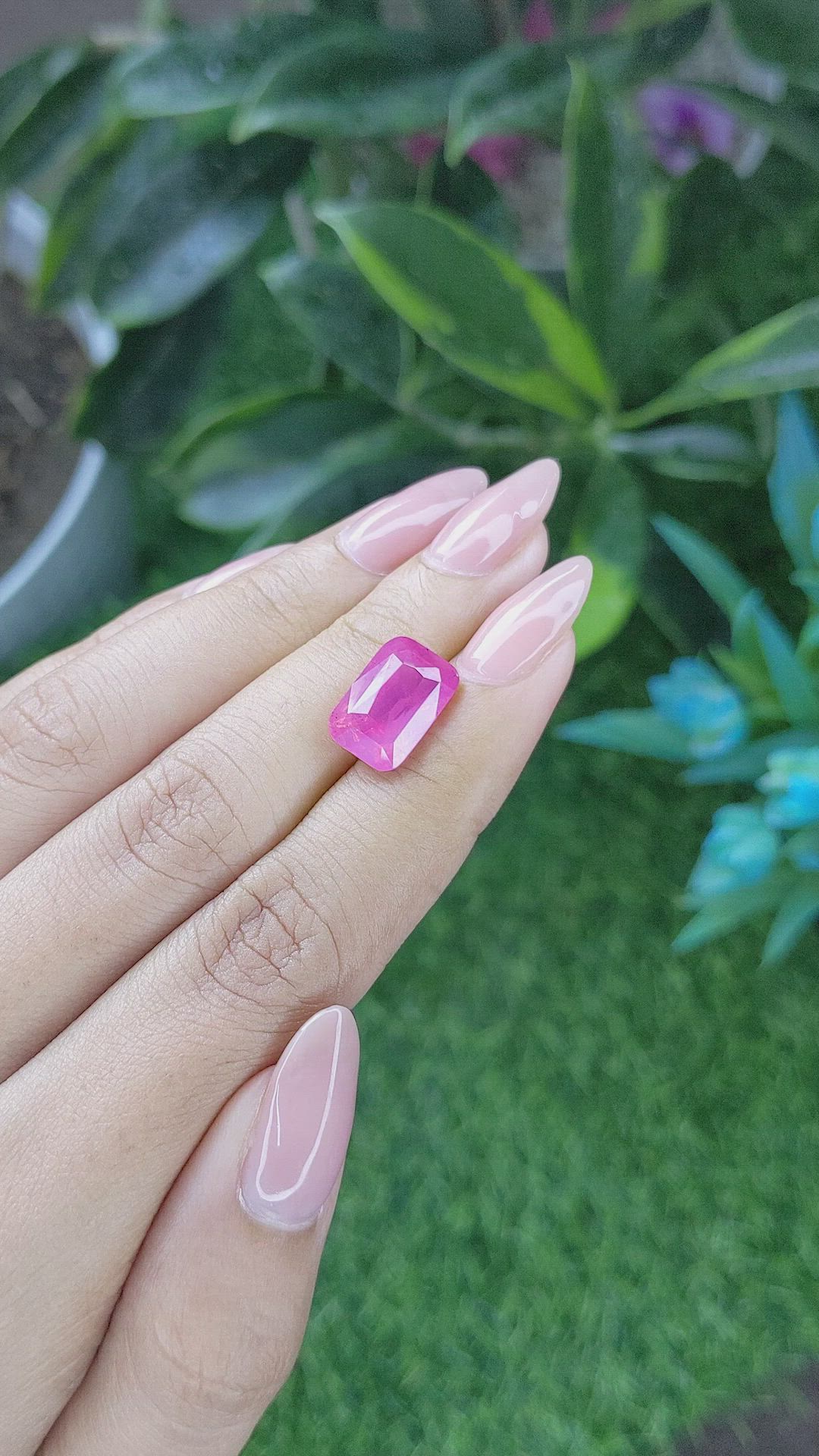 7.55 Ct. Pink Sapphire from Ceylon (Sri Lanka) Size Video
