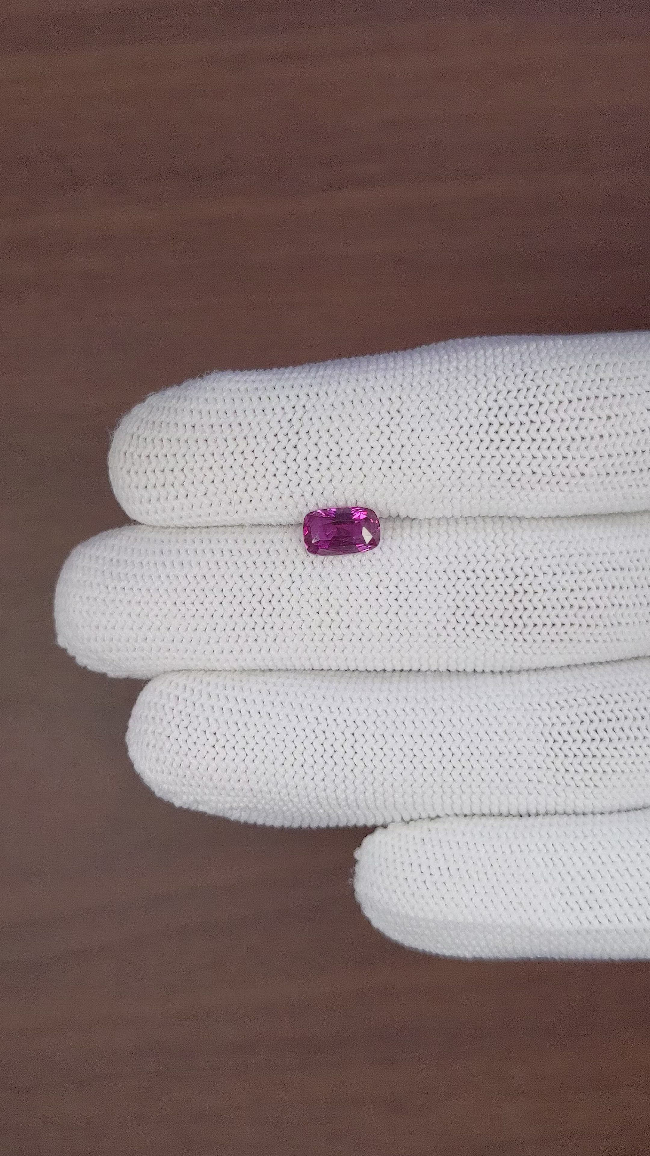 1.57 Ct. Purplish Pink Sapphire from Ceylon (Sri Lanka) Size Video