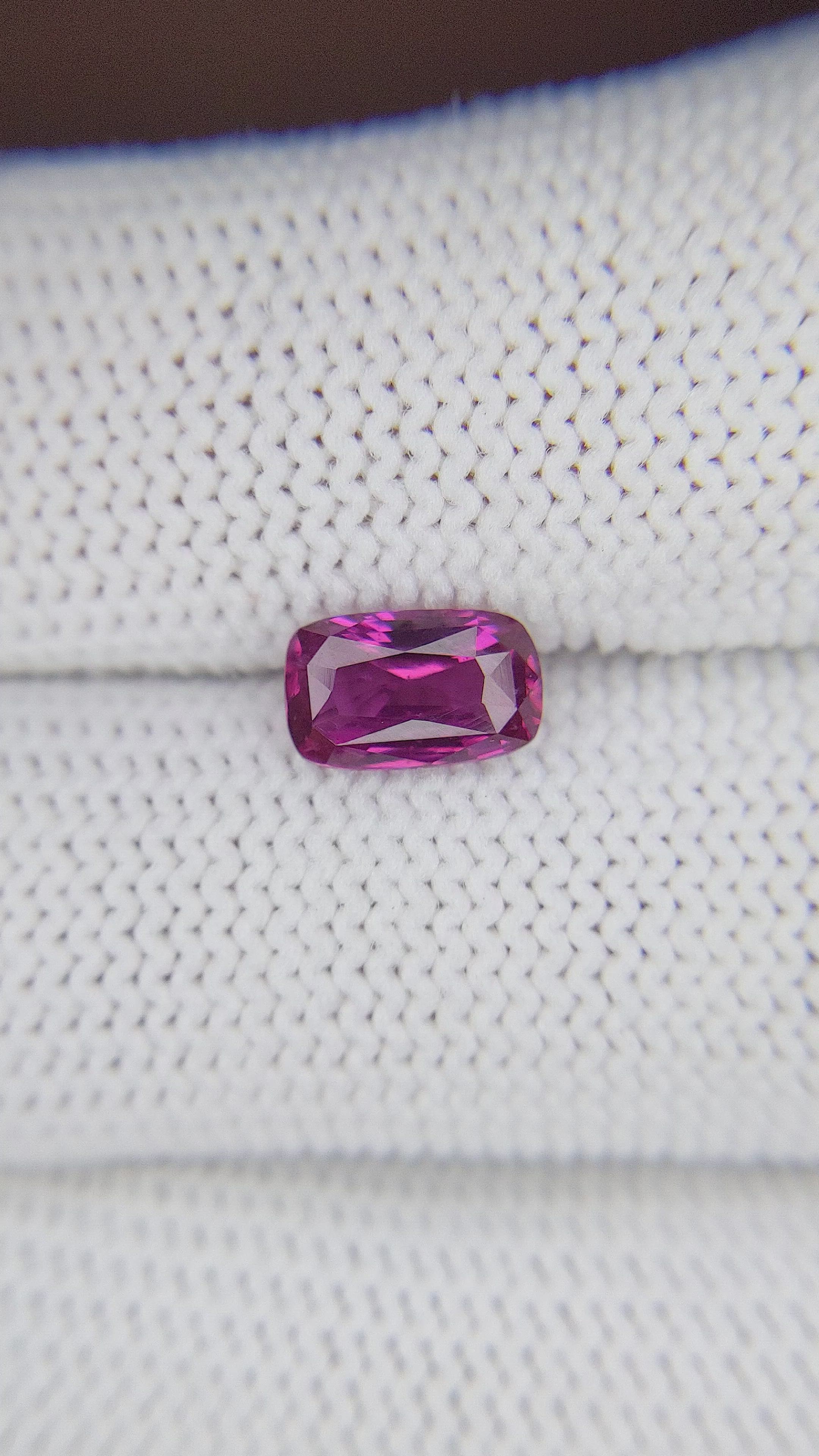 1.57 Ct. Purplish Pink Sapphire from Ceylon (Sri Lanka) Size Video