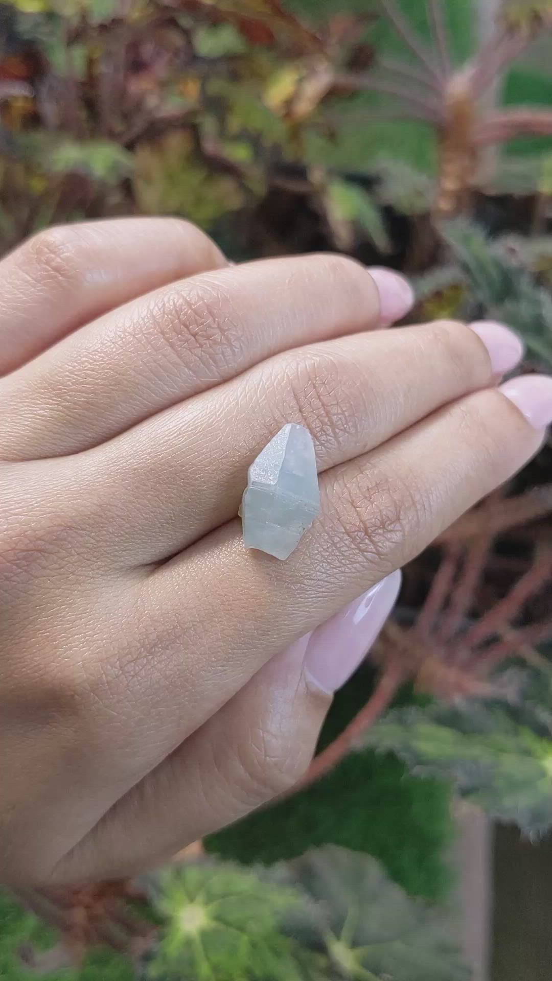 11.76 Ct. Bluish Grey Sapphire Crystal from Ceylon (Sri Lanka) Size Video