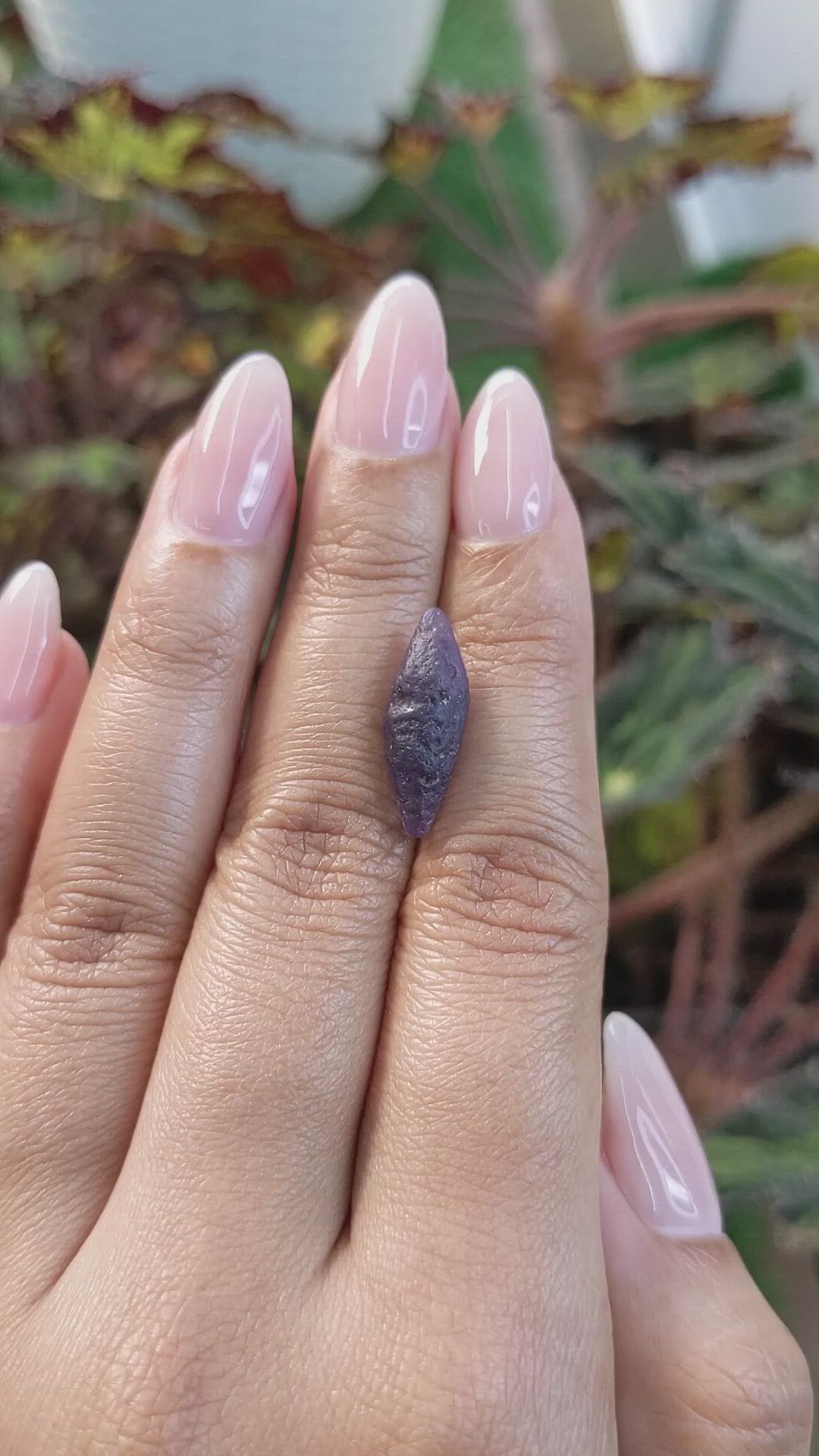 7.09 Ct. Purple Sapphire Crystal from Ceylon (Sri Lanka) Size Video