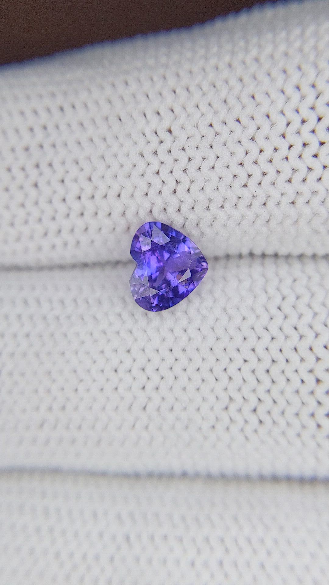 1.05 Ct. Purplish Blue Sapphire from Ceylon (Sri Lanka) Size Video