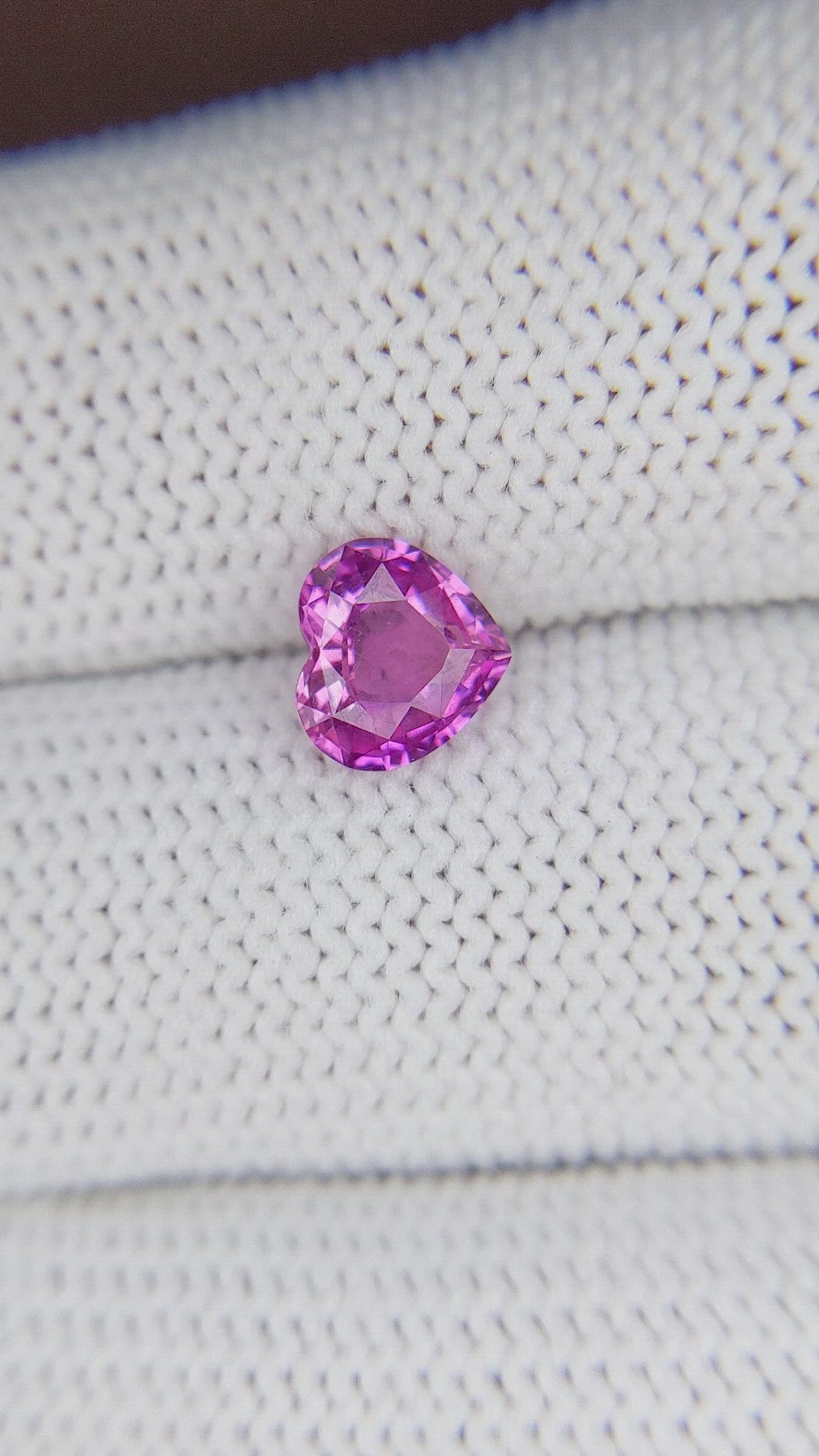 1.31 Ct. Pink Sapphire from Ceylon (Sri Lanka) Size Video