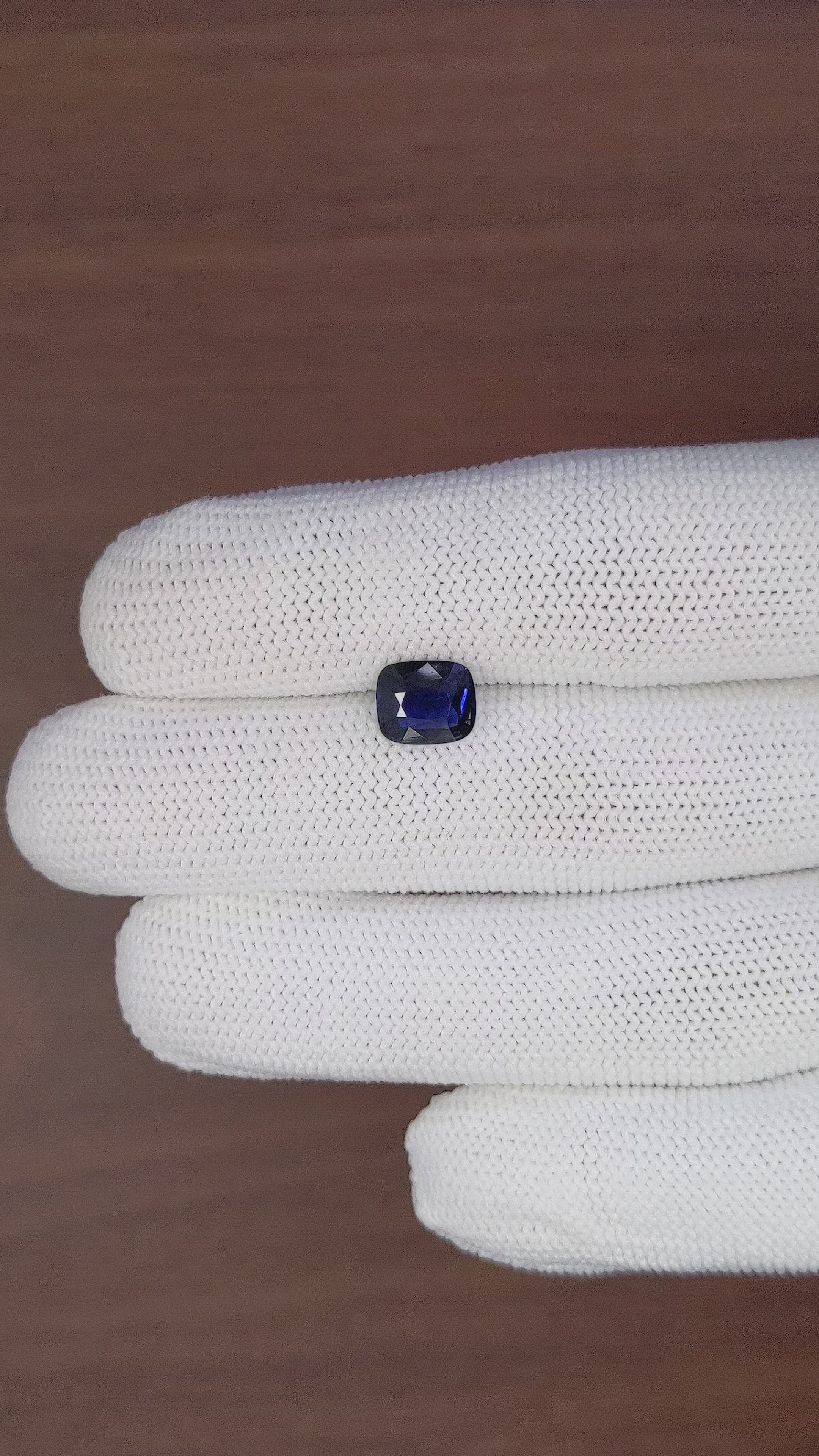 2.01 Ct. Blue Sapphire from Ceylon (Sri Lanka) Size Video