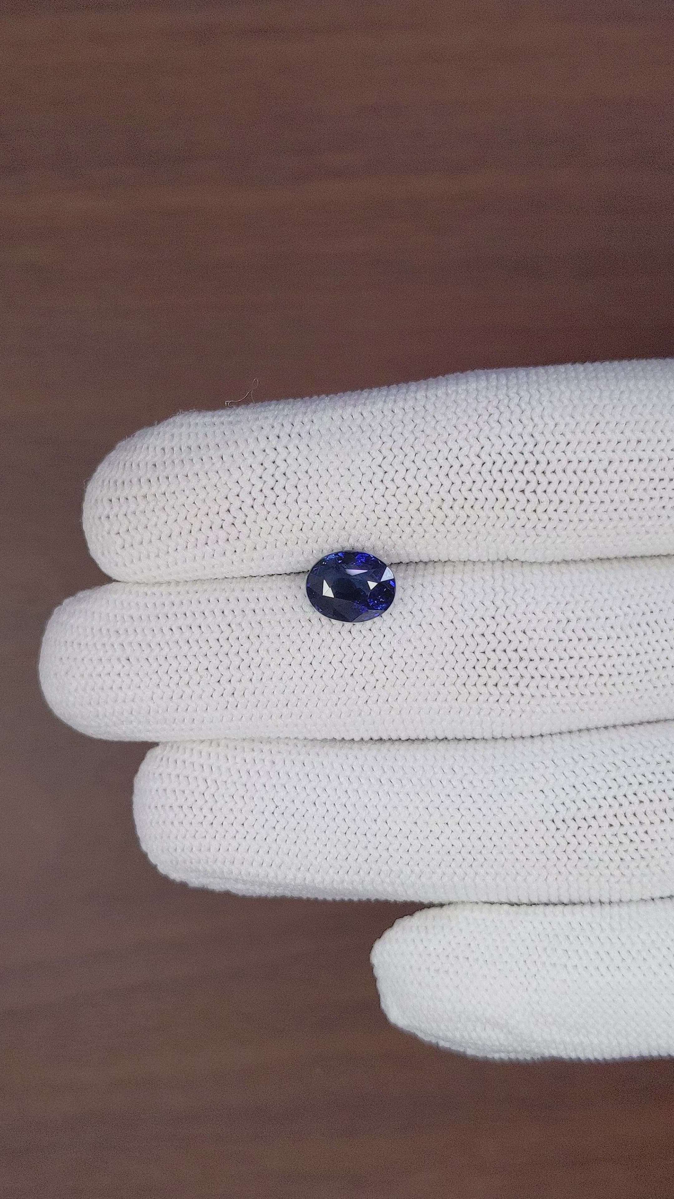 3.00 Ct. Blue Sapphire from Ceylon (Sri Lanka) Size Video