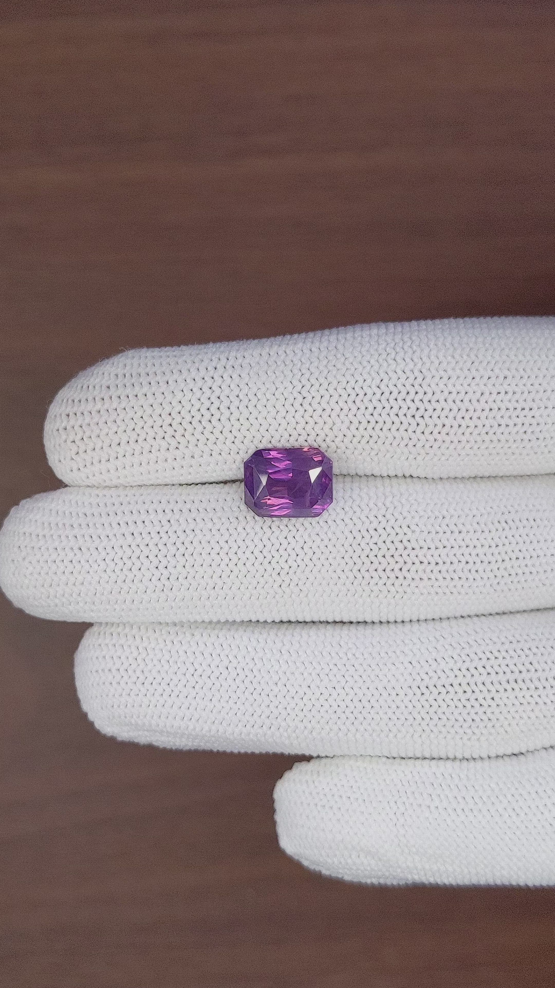5.18 Ct. Pinkish Purple Sapphire from Ceylon (Sri Lanka) Size Video