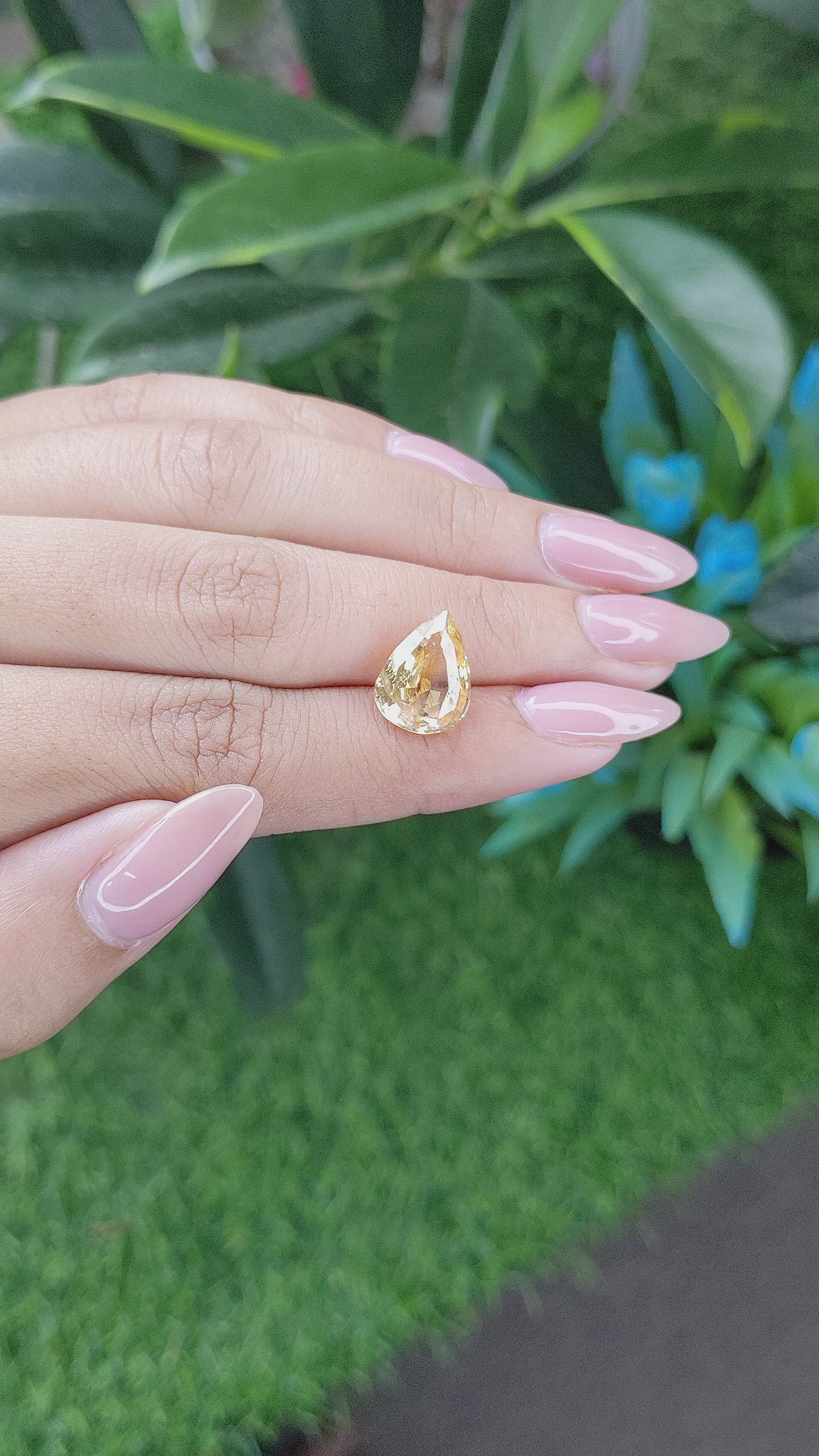 5.56 Ct. Peach Sapphire from Ceylon (Sri Lanka) Size Video