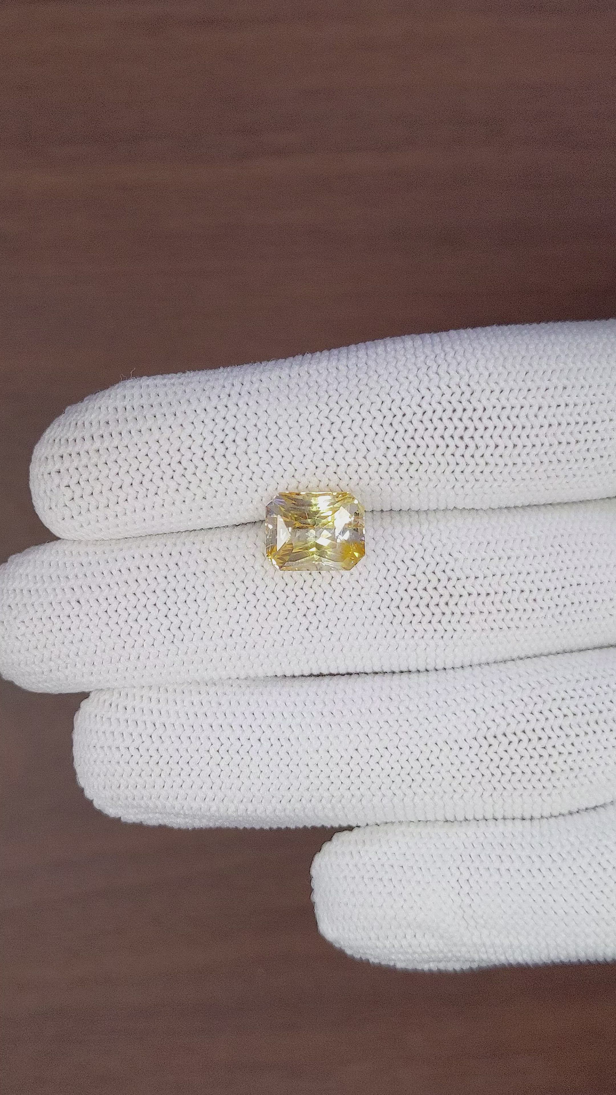 5.55 Ct. Orangish Yellow Sapphire from Ceylon (Sri Lanka) Size Video