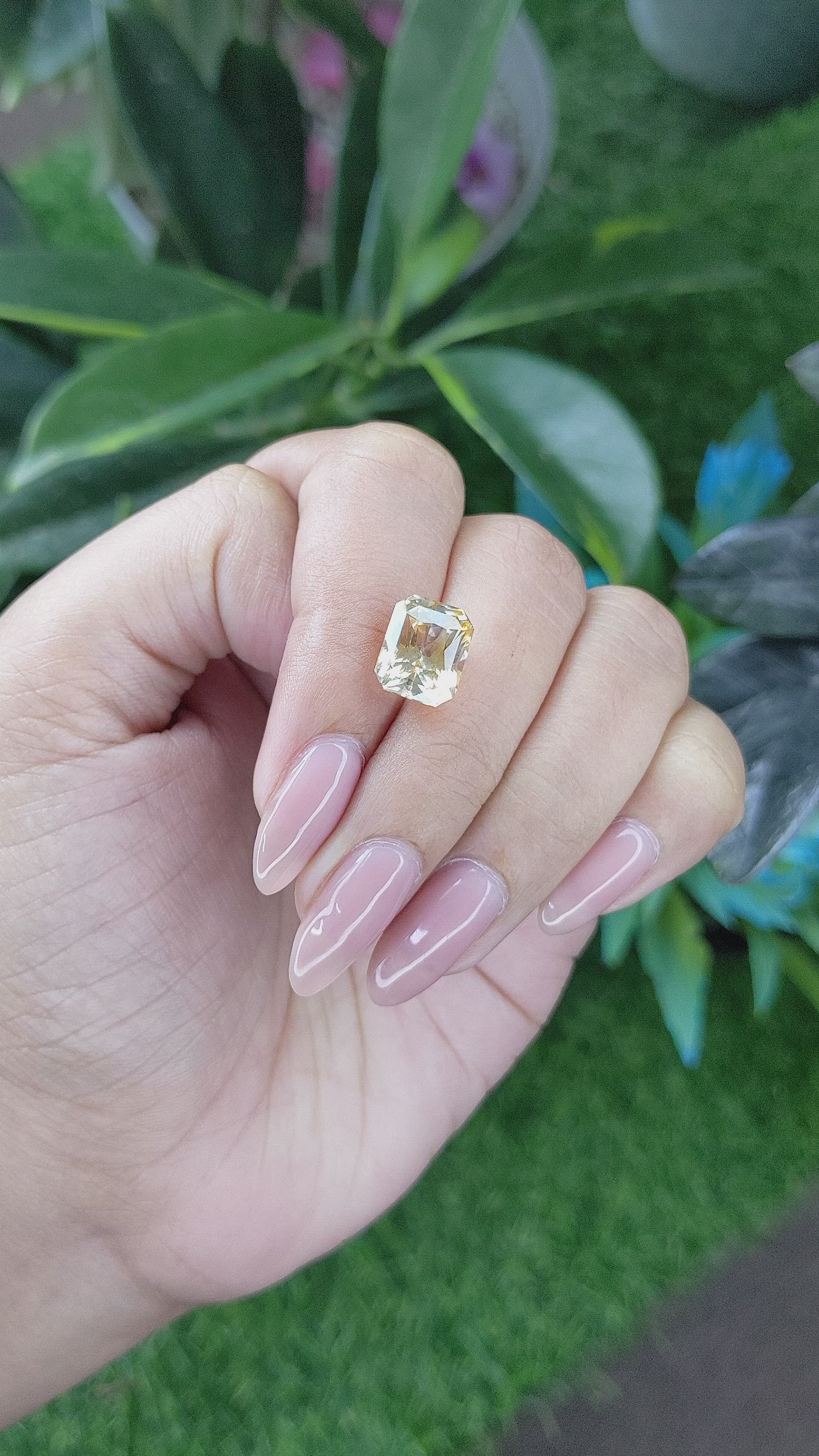 5.55 Ct. Orangish Yellow Sapphire from Ceylon (Sri Lanka) Size Video