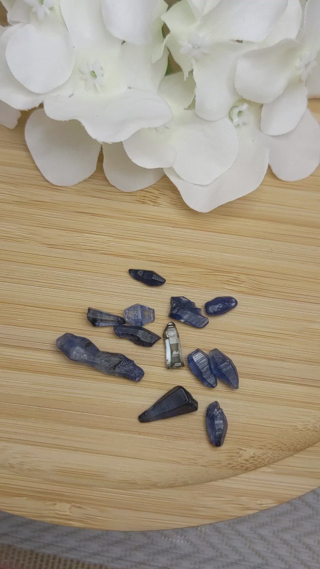 25.28 Ct. Blue Sapphire Crystal from Ceylon (Sri Lanka) Size Video