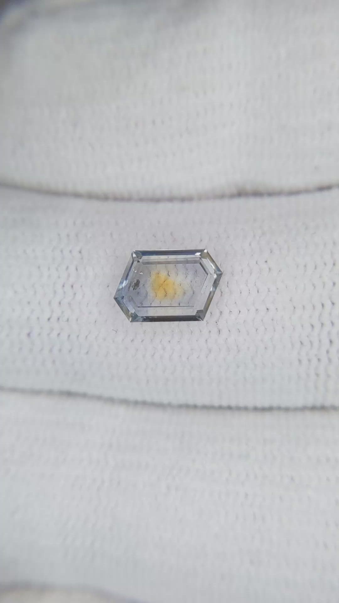 1.16 Ct. Bi Color Sapphire from Montana Size Video