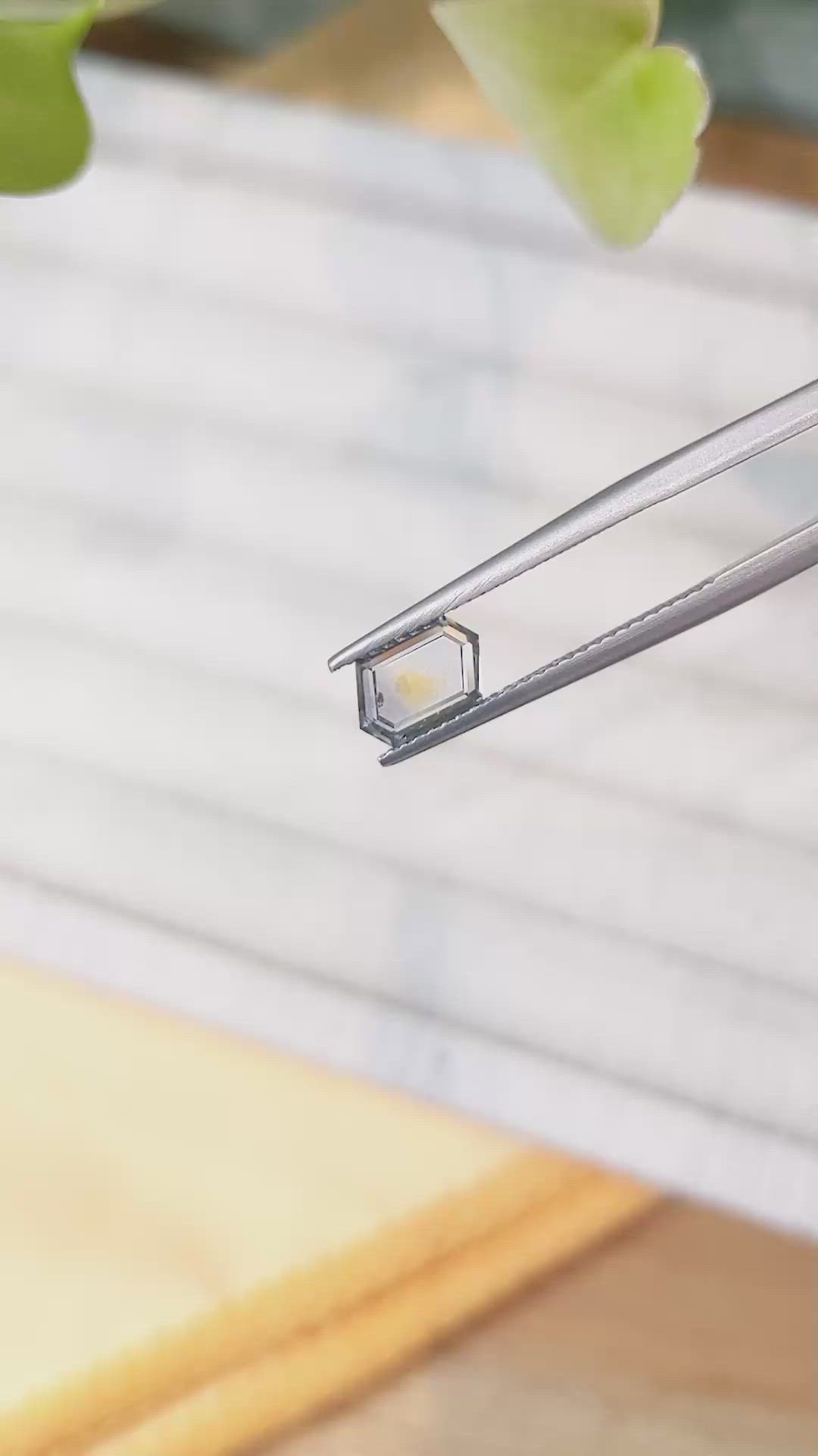 1.16 Ct. Bi Color Sapphire from Montana Size Video