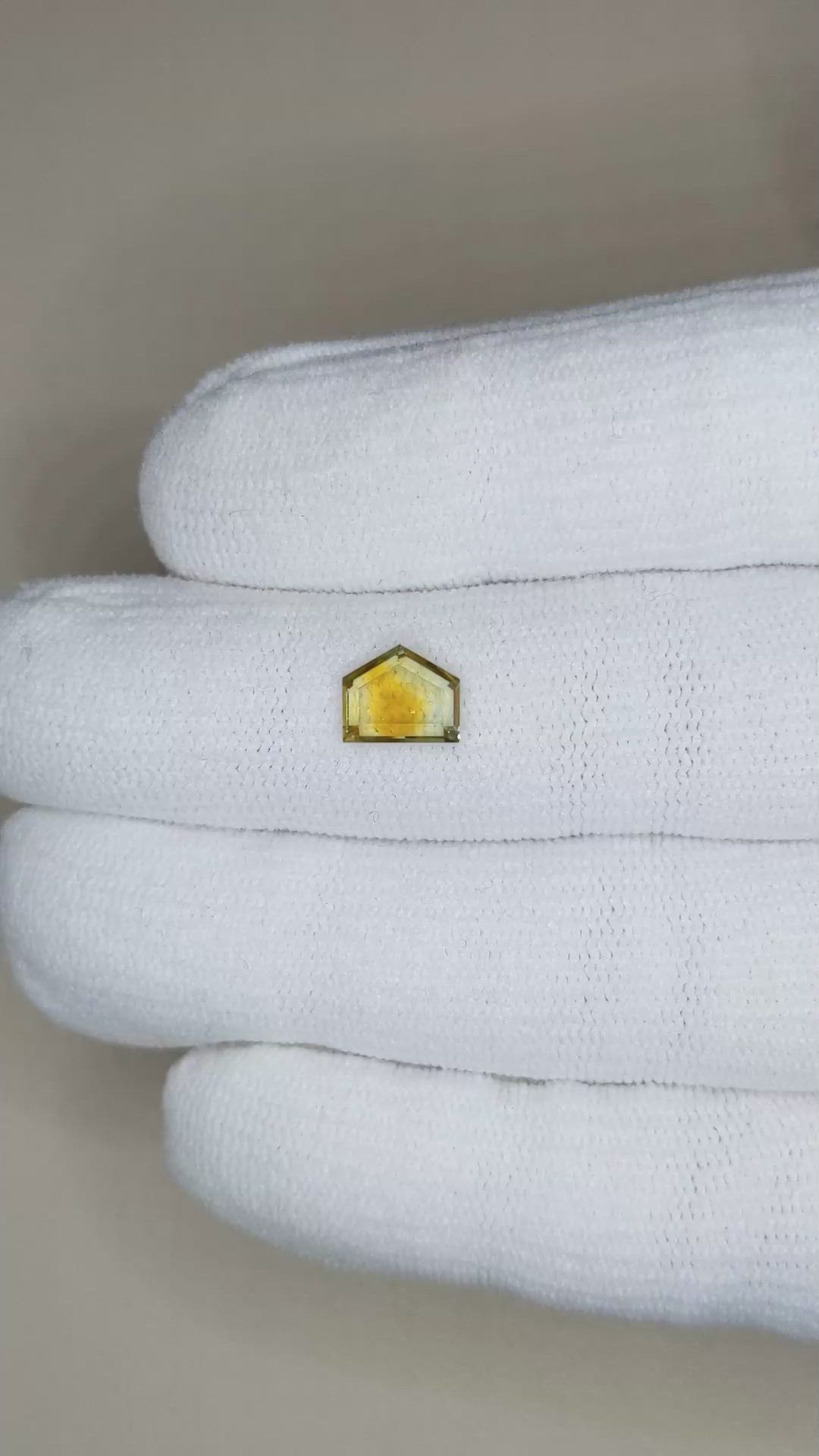 1.29 Ct. Bi Color Sapphire from Montana Size Video
