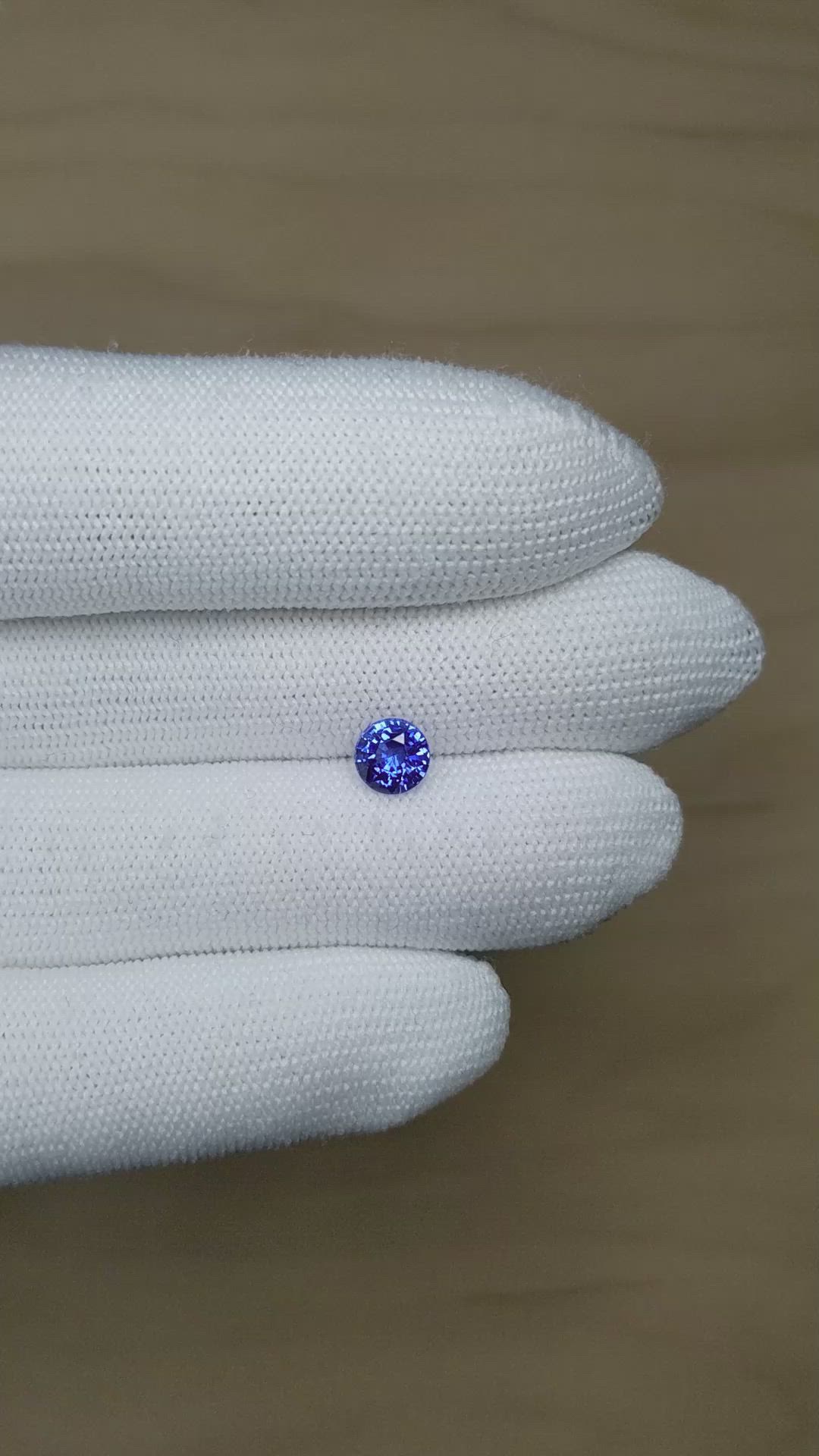 1.35 Ct. Blue Sapphire from Ceylon (Sri Lanka) Size Video