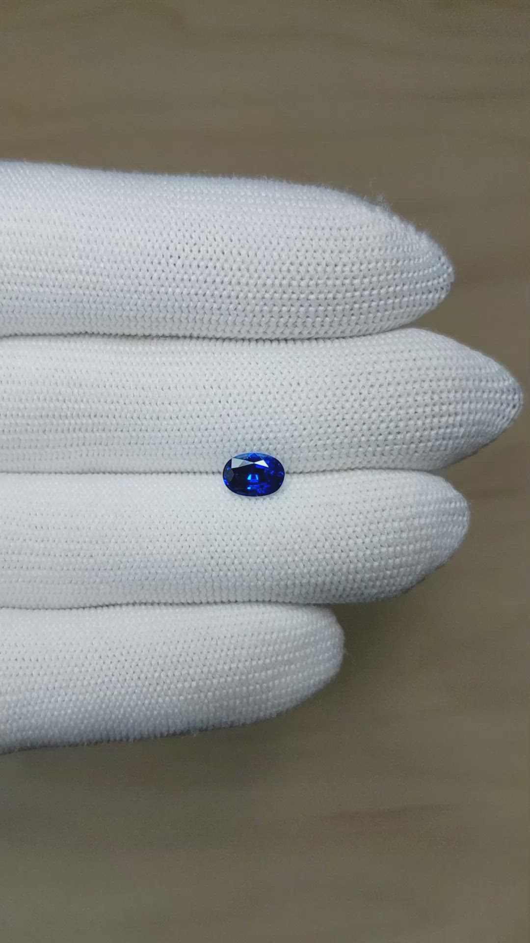 1.30 Ct. Blue Sapphire from Ceylon (Sri Lanka) Size Video