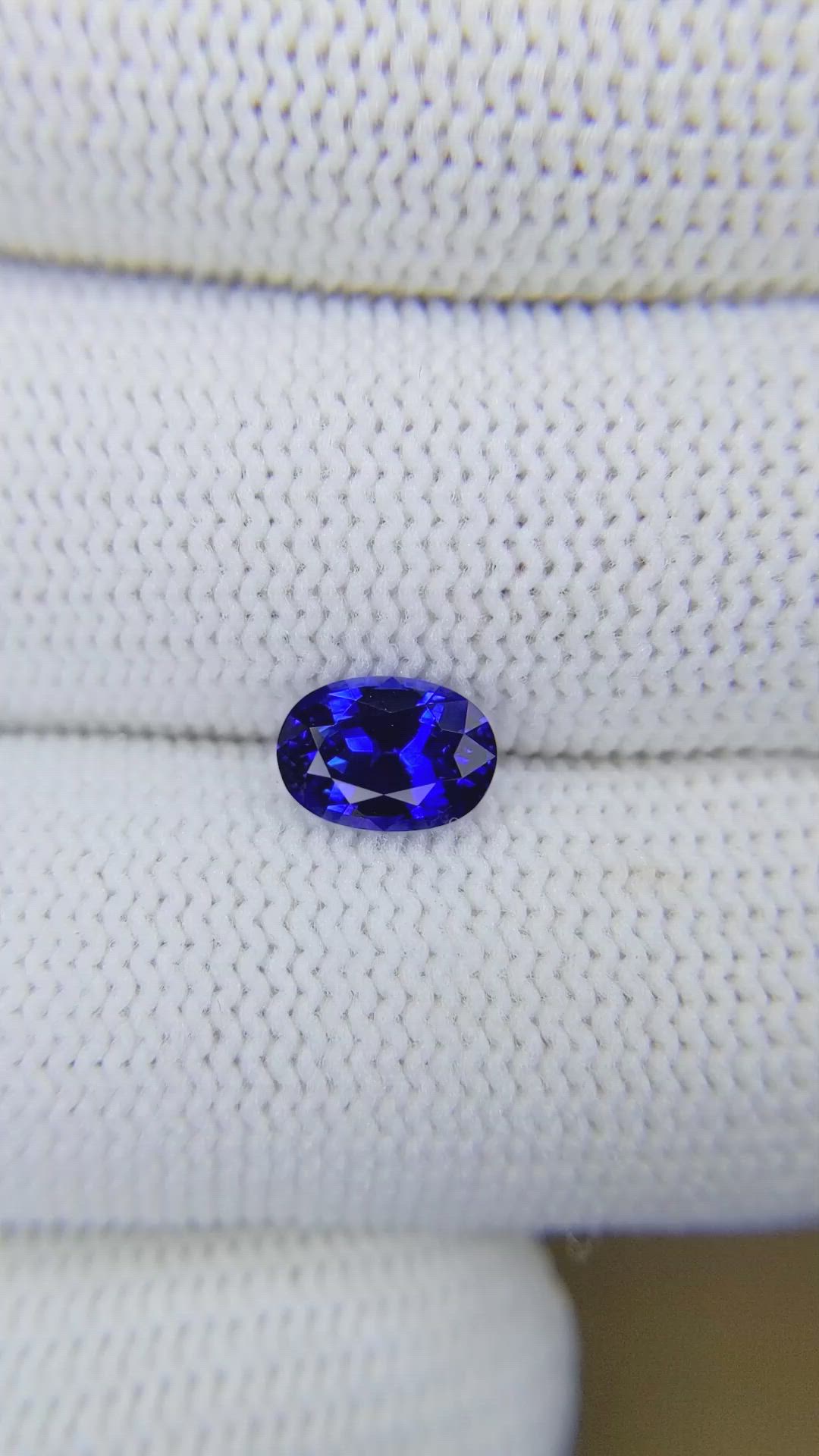 1.30 Ct. Blue Sapphire from Ceylon (Sri Lanka) Size Video