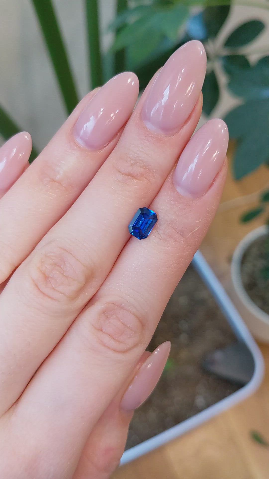 1.38 Ct. Blue Sapphire from Ceylon (Sri Lanka) Size Video