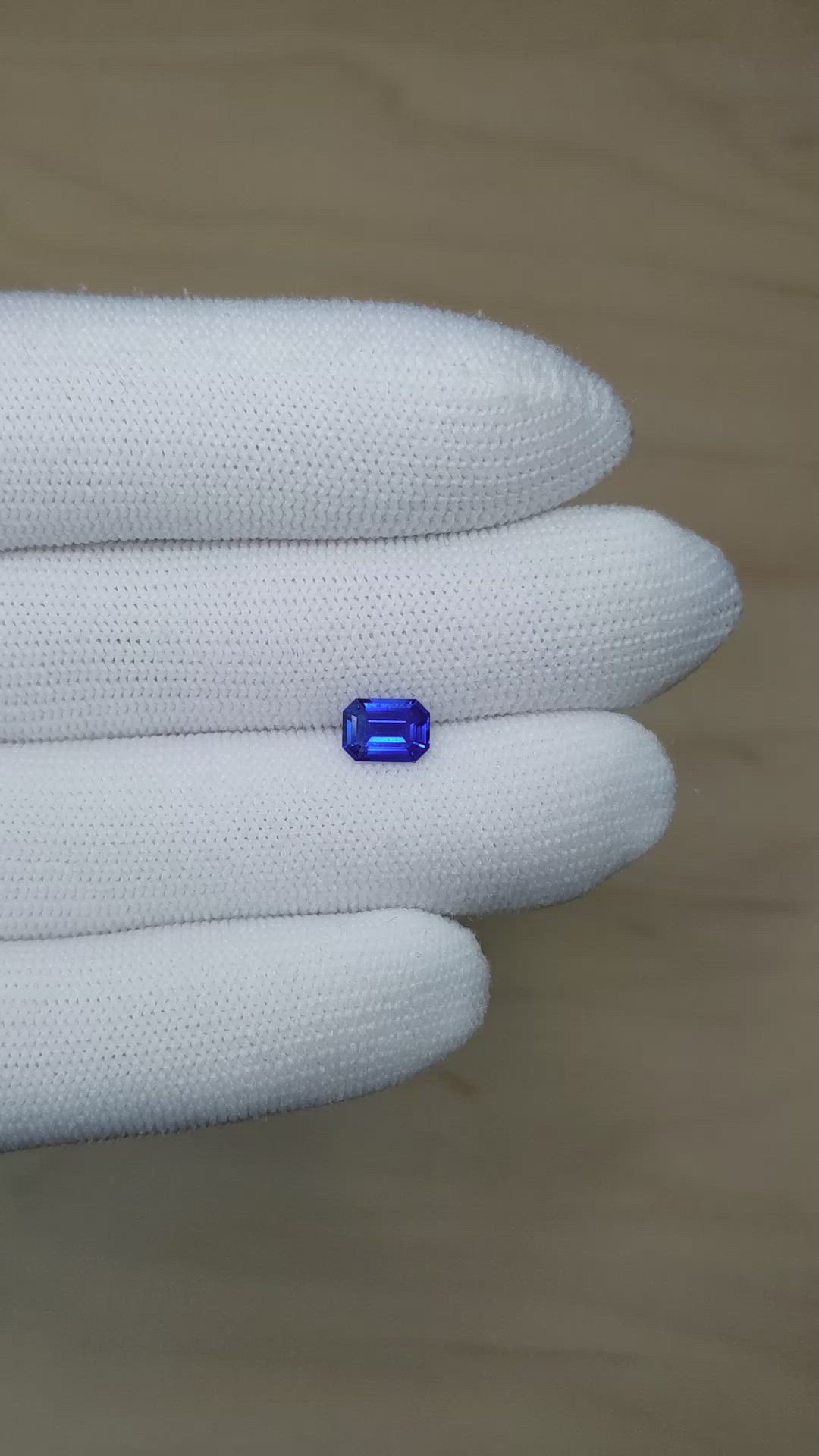 1.38 Ct. Blue Sapphire from Ceylon (Sri Lanka) Size Video