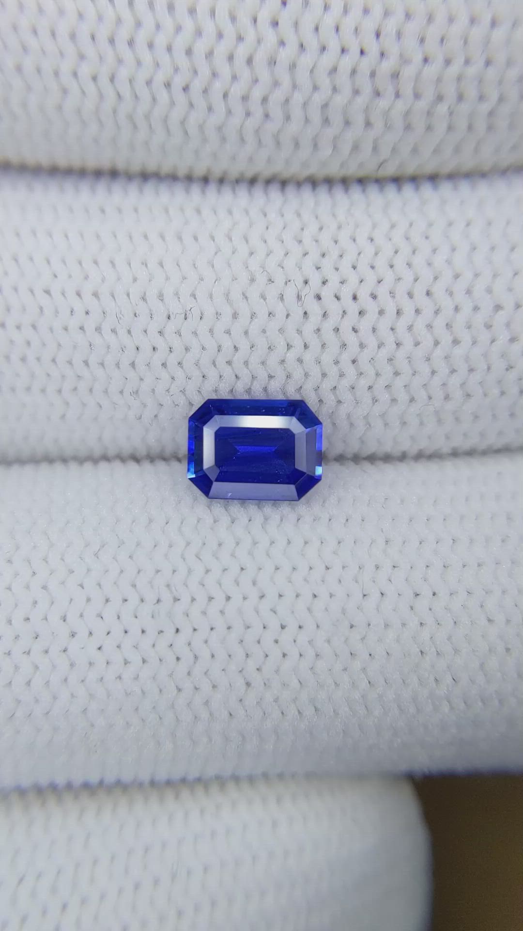 1.32 Ct. Blue Sapphire from Ceylon (Sri Lanka) Size Video