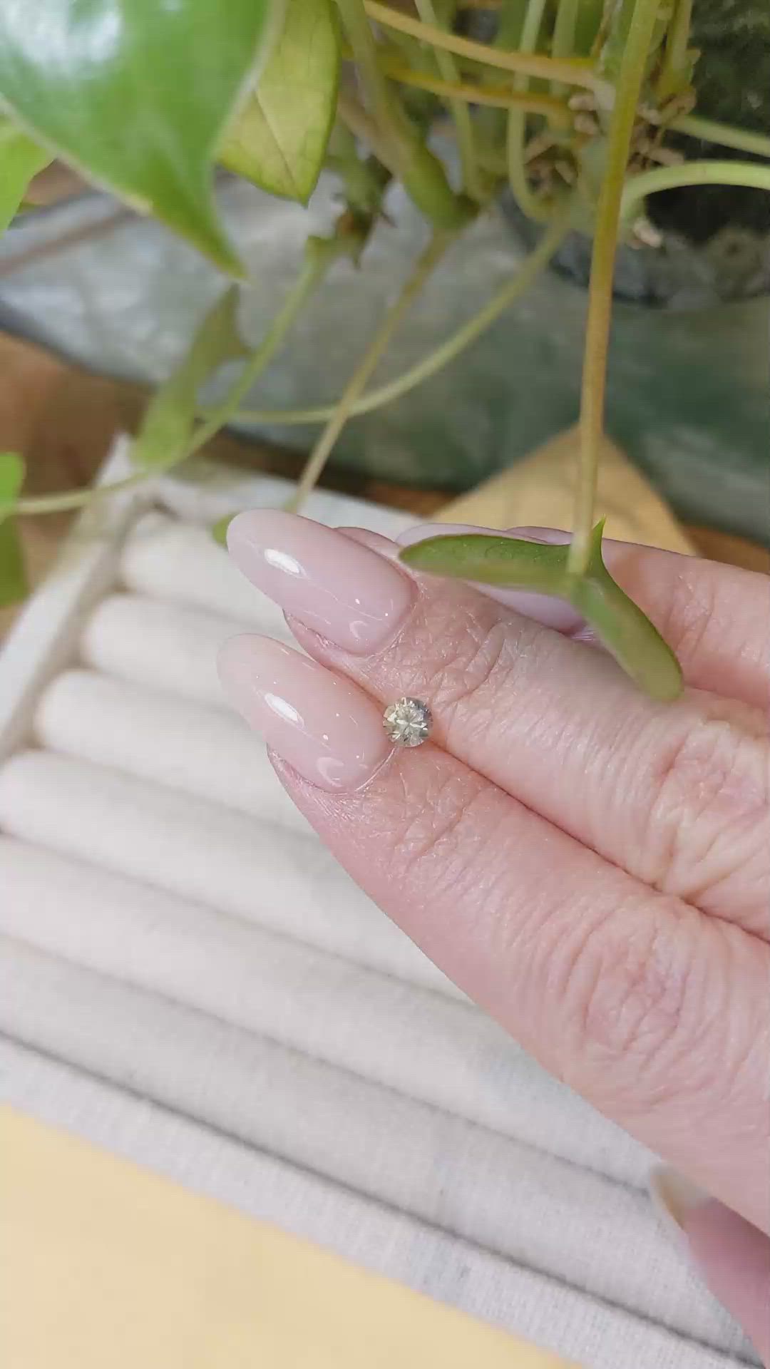 0.46 Ct. Bi Color Sapphire from Montana Size Video