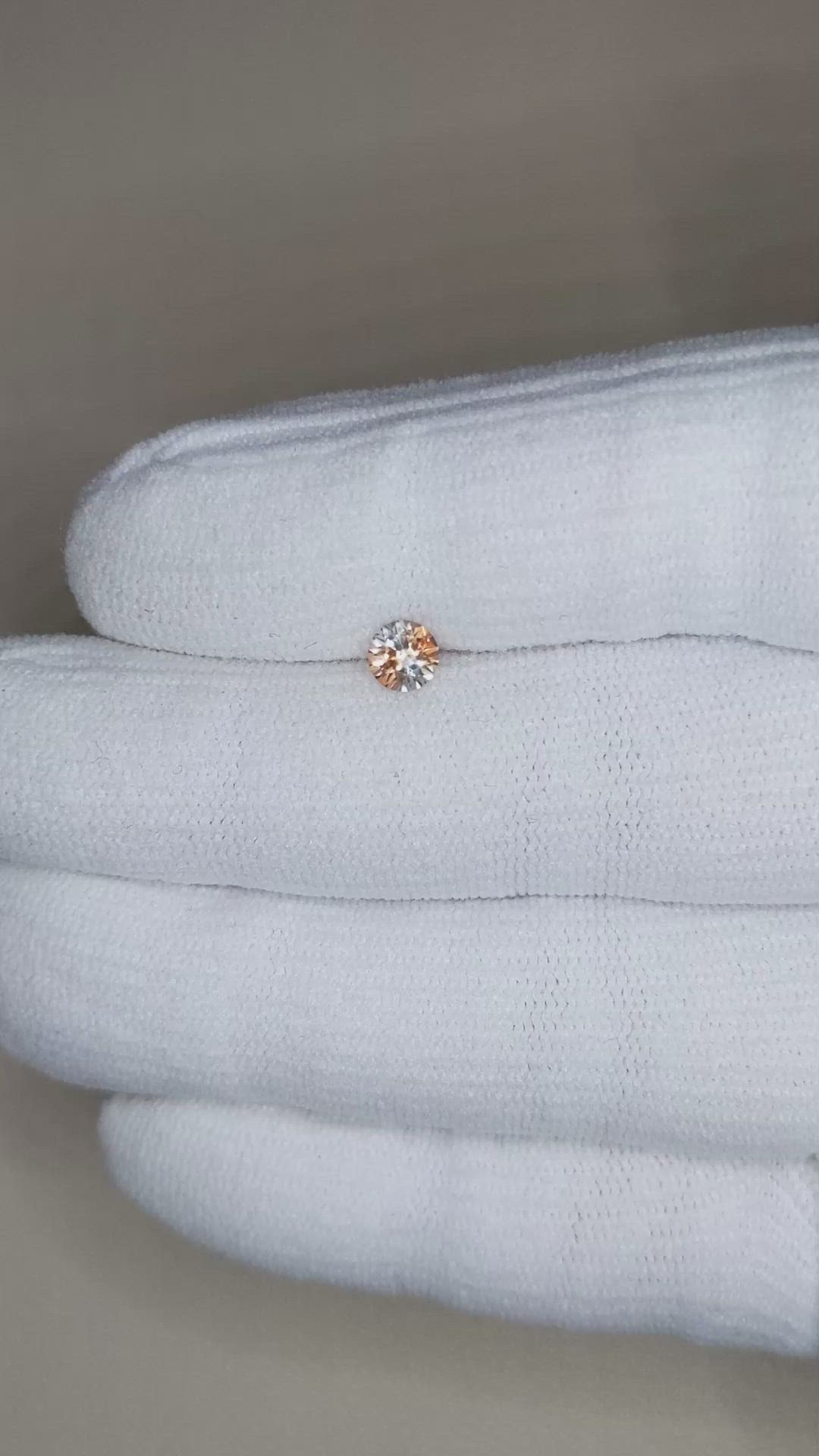 0.47 Ct. Bi Color Sapphire from Montana Size Video