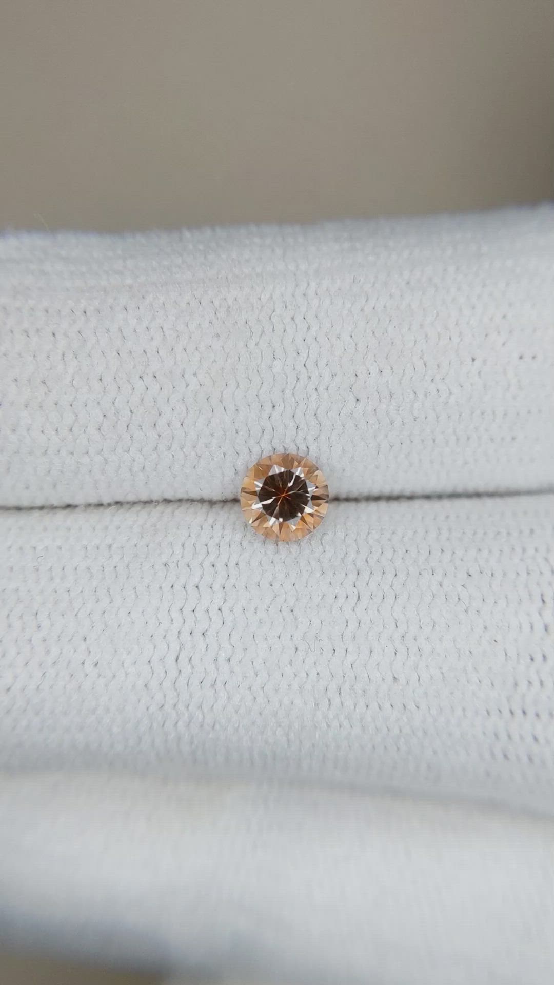 0.47 Ct. Bi Color Sapphire from Montana Size Video