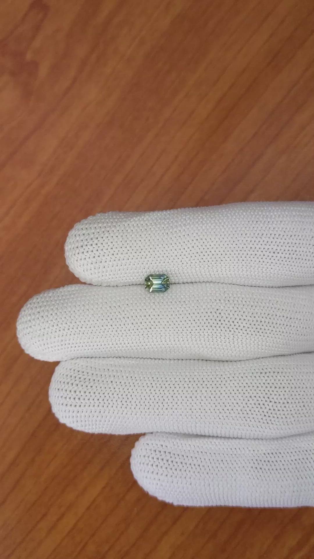 0.69 Ct. Bi Color Sapphire from Ceylon (Sri Lanka) Size Video