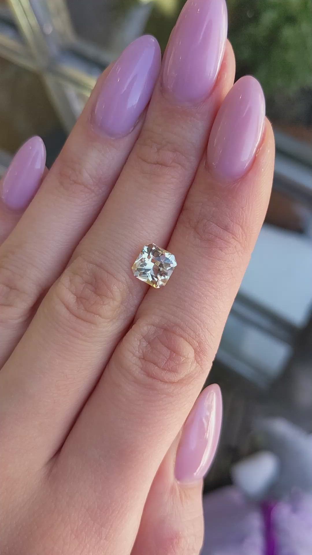 2.94 Ct. Yellow Sapphire from Ceylon (Sri Lanka) Size Video