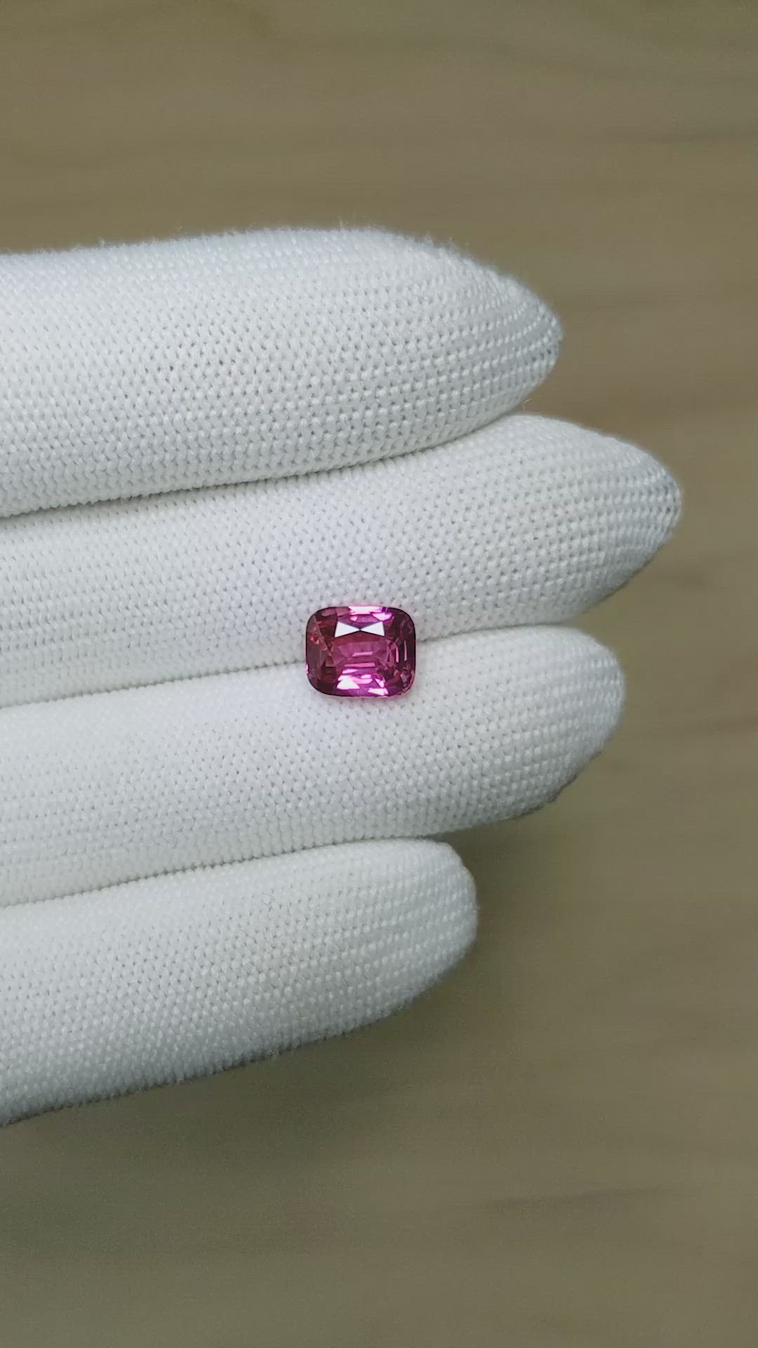 3.50 Ct. Pink Sapphire from Ceylon (Sri Lanka) Size Video