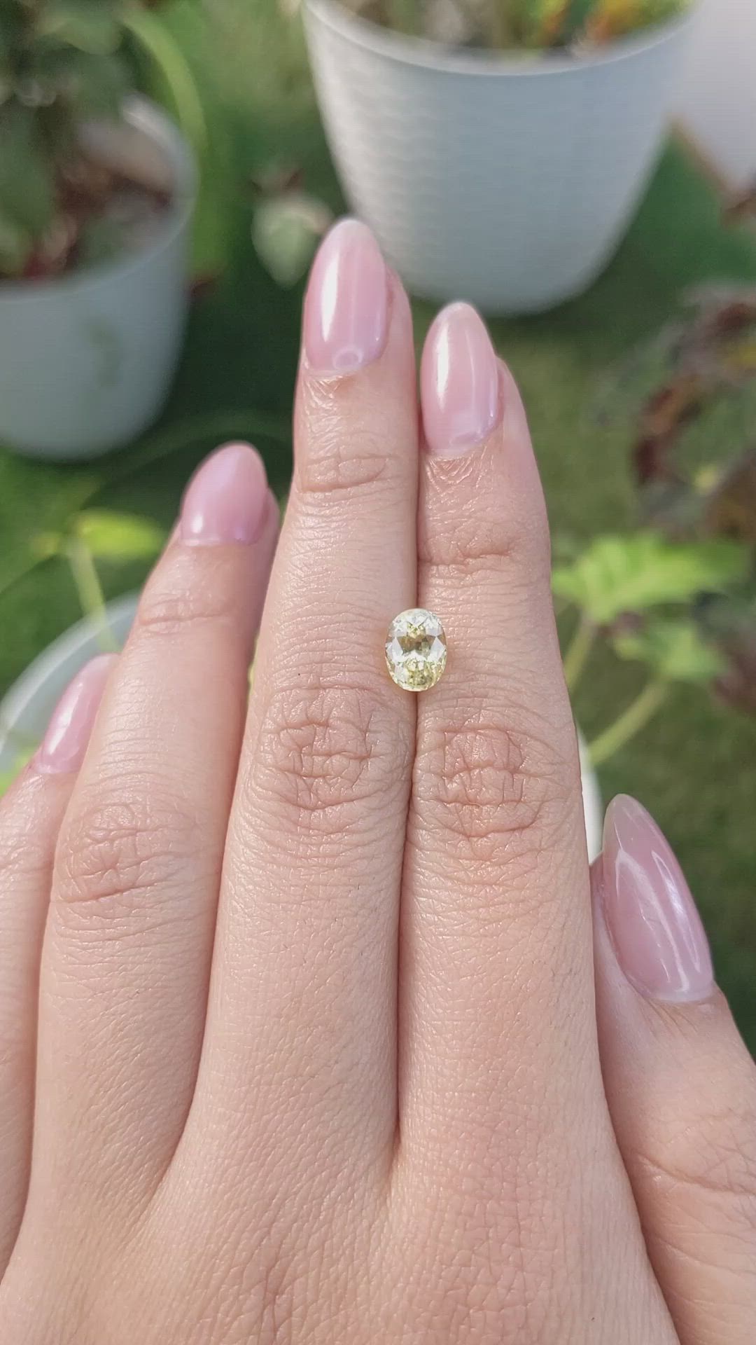 1.86 Ct. Yellow Sapphire from Ceylon (Sri Lanka) Size Video