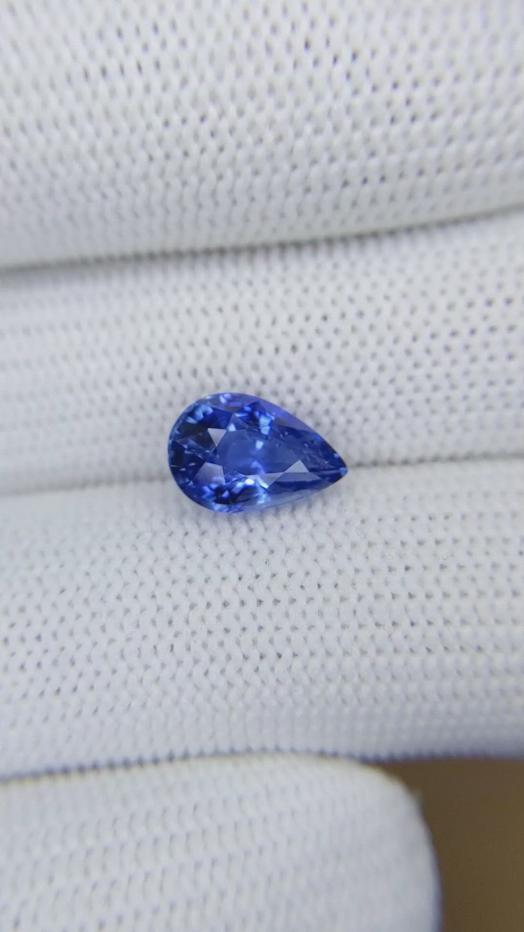3.05 Ct. Blue Sapphire from Ceylon (Sri Lanka) Size Video