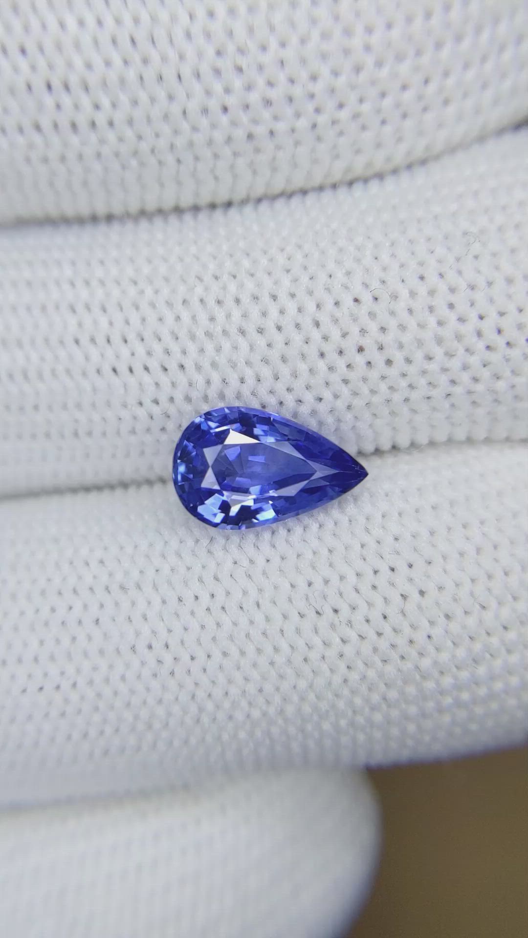 2.61 Ct. Blue Sapphire from Ceylon (Sri Lanka) Size Video