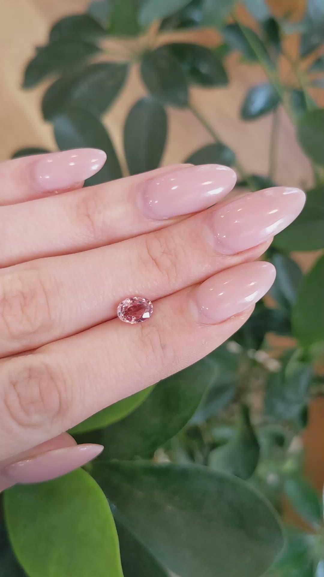 1.44 Ct. Padparadscha Sapphire from Ceylon (Sri Lanka) Size Video