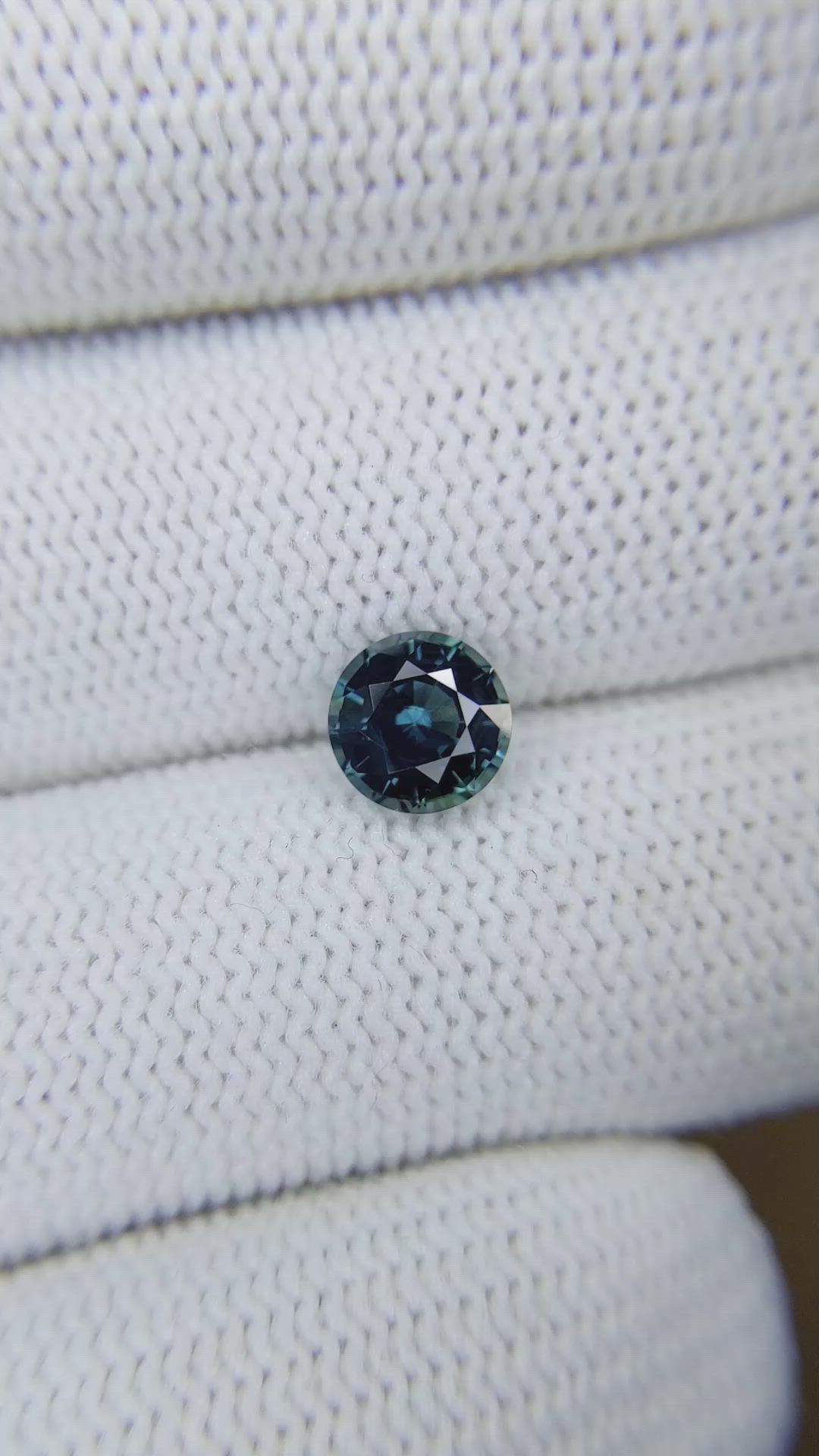 1.50 Ct. Greenish Blue Sapphire from Ceylon (Sri Lanka) Size Video