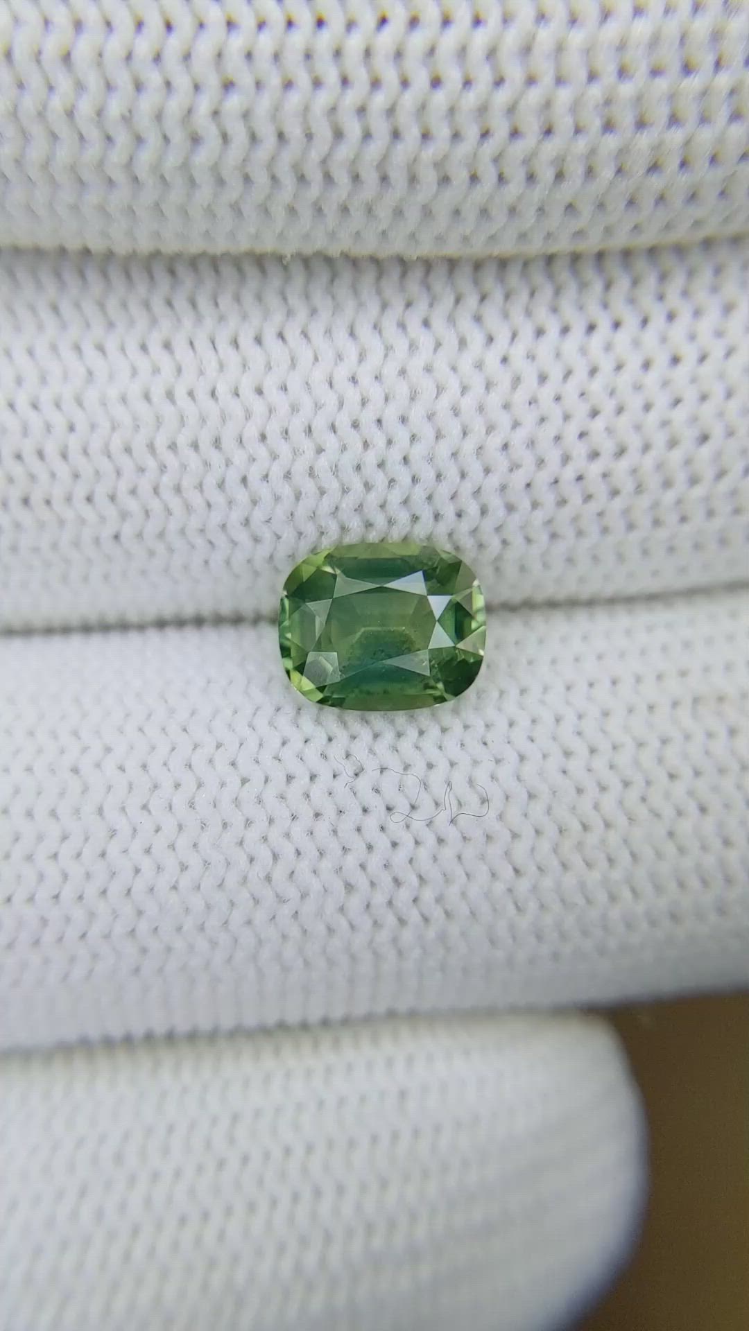 2.14 Ct. Bluish Green Sapphire from Ceylon (Sri Lanka) Size Video