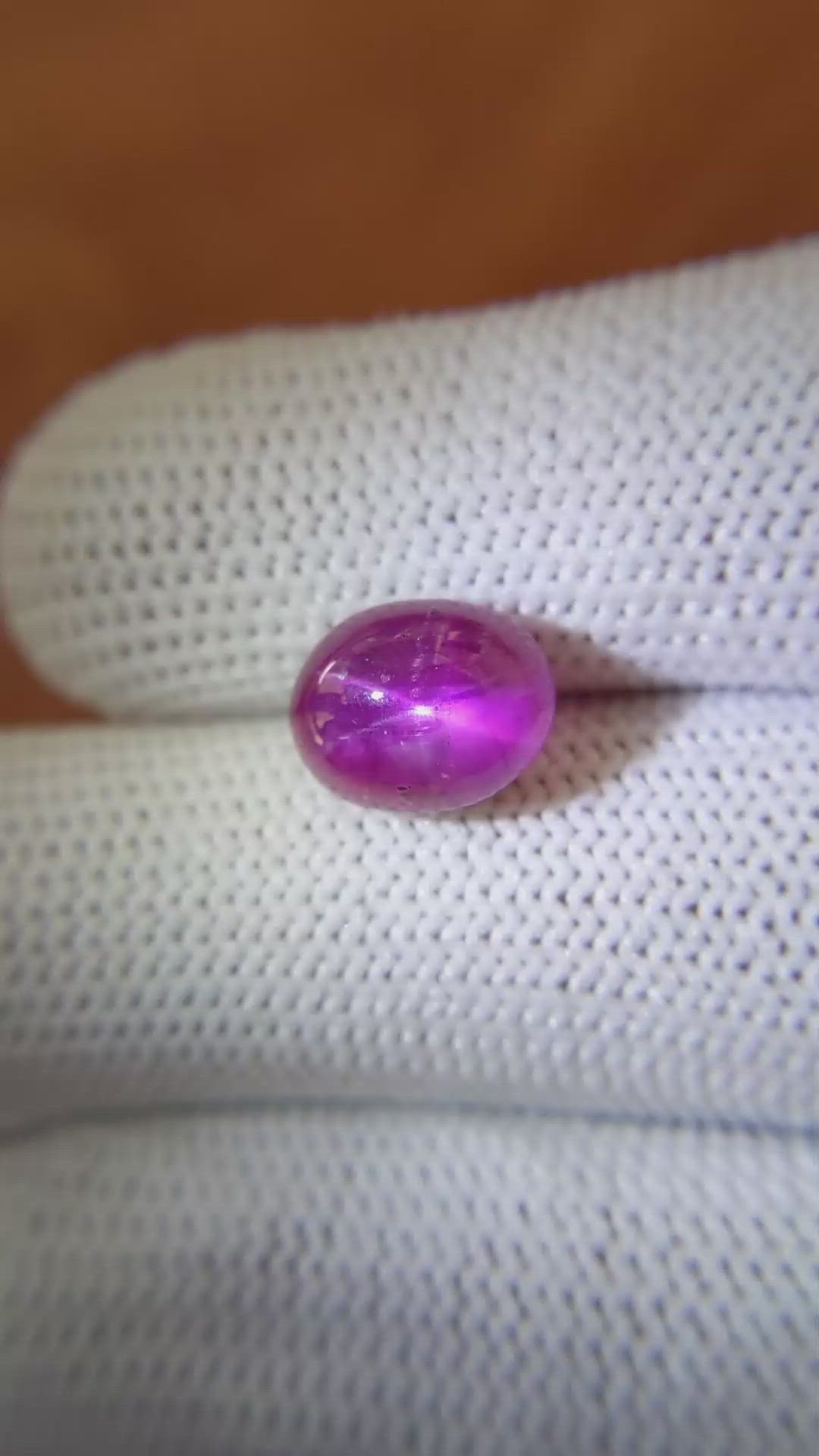 6.54 Ct. Pinkish Purple Star Sapphire from Ceylon (Sri Lanka) Size Video