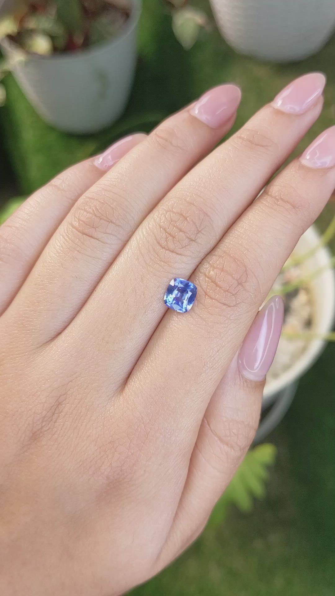 1.23 Ct. Blue Sapphire from Ceylon (Sri Lanka) Size Video