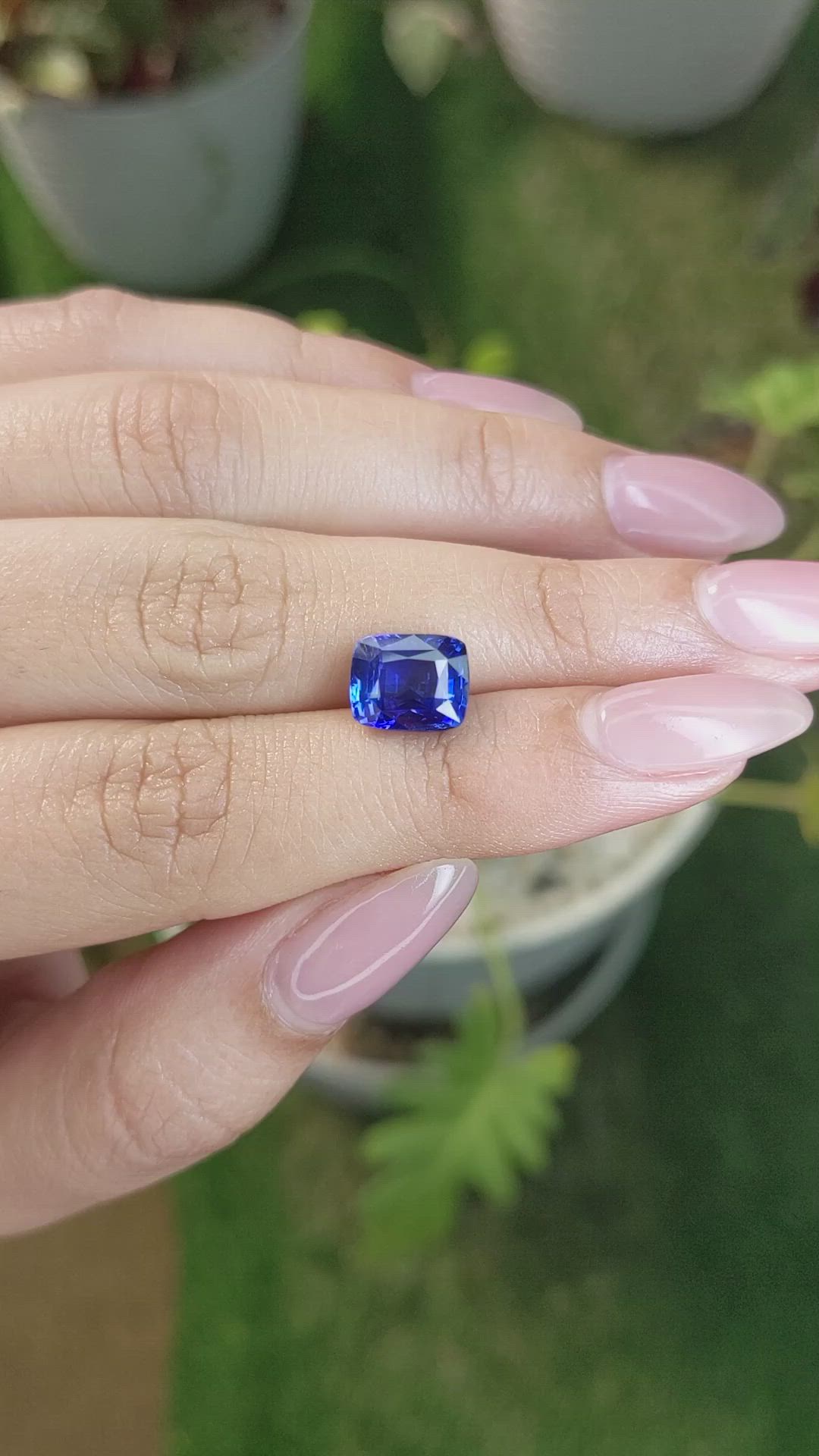 4.16 Ct. Blue Sapphire from Ceylon (Sri Lanka) Size Video