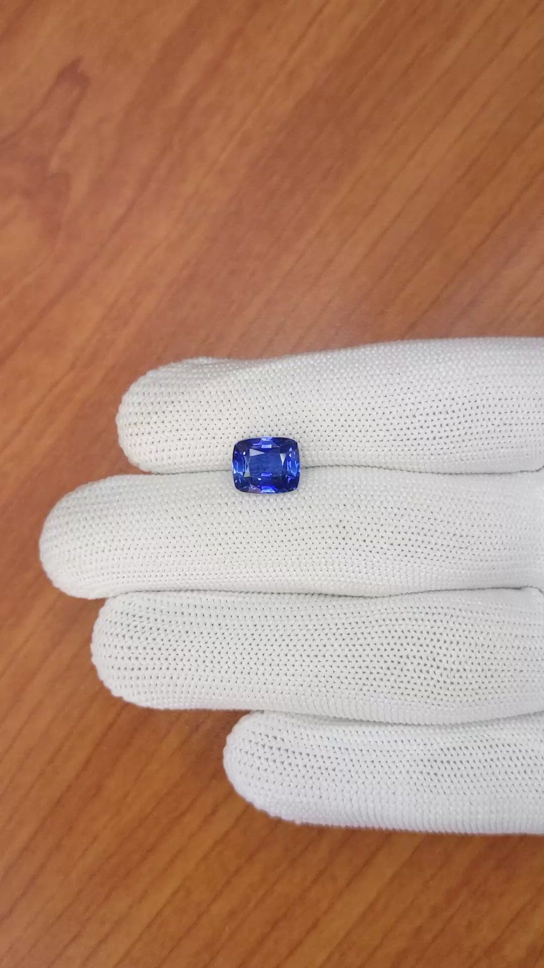 4.16 Ct. Blue Sapphire from Ceylon (Sri Lanka) Size Video