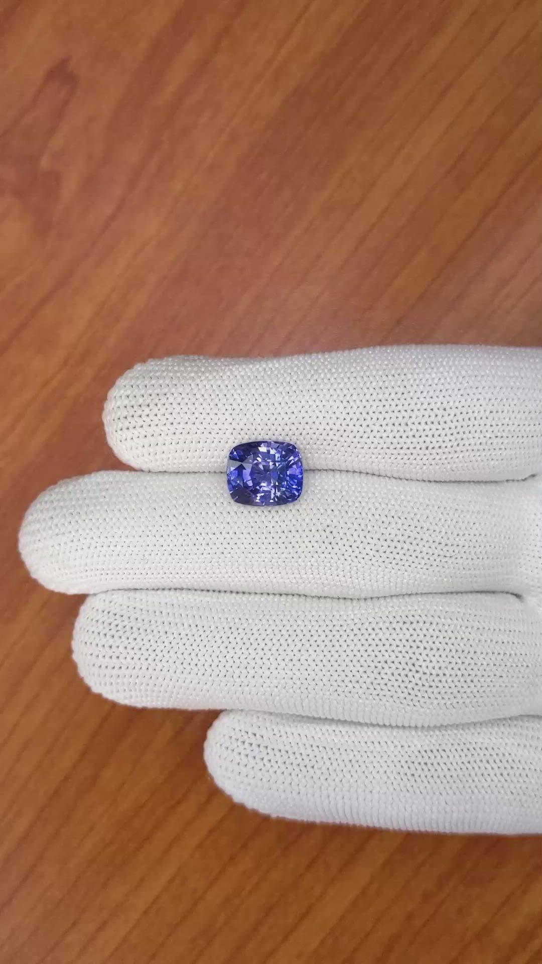 5.15 Ct. Violet Sapphire from Ceylon (Sri Lanka) Size Video