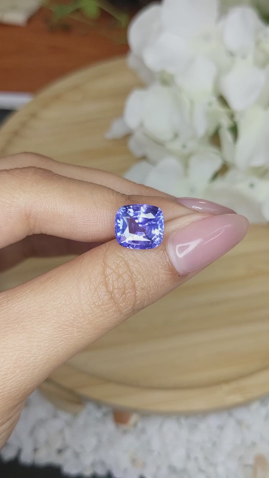 5.57 Ct. Violet Sapphire from Ceylon (Sri Lanka) Size Video